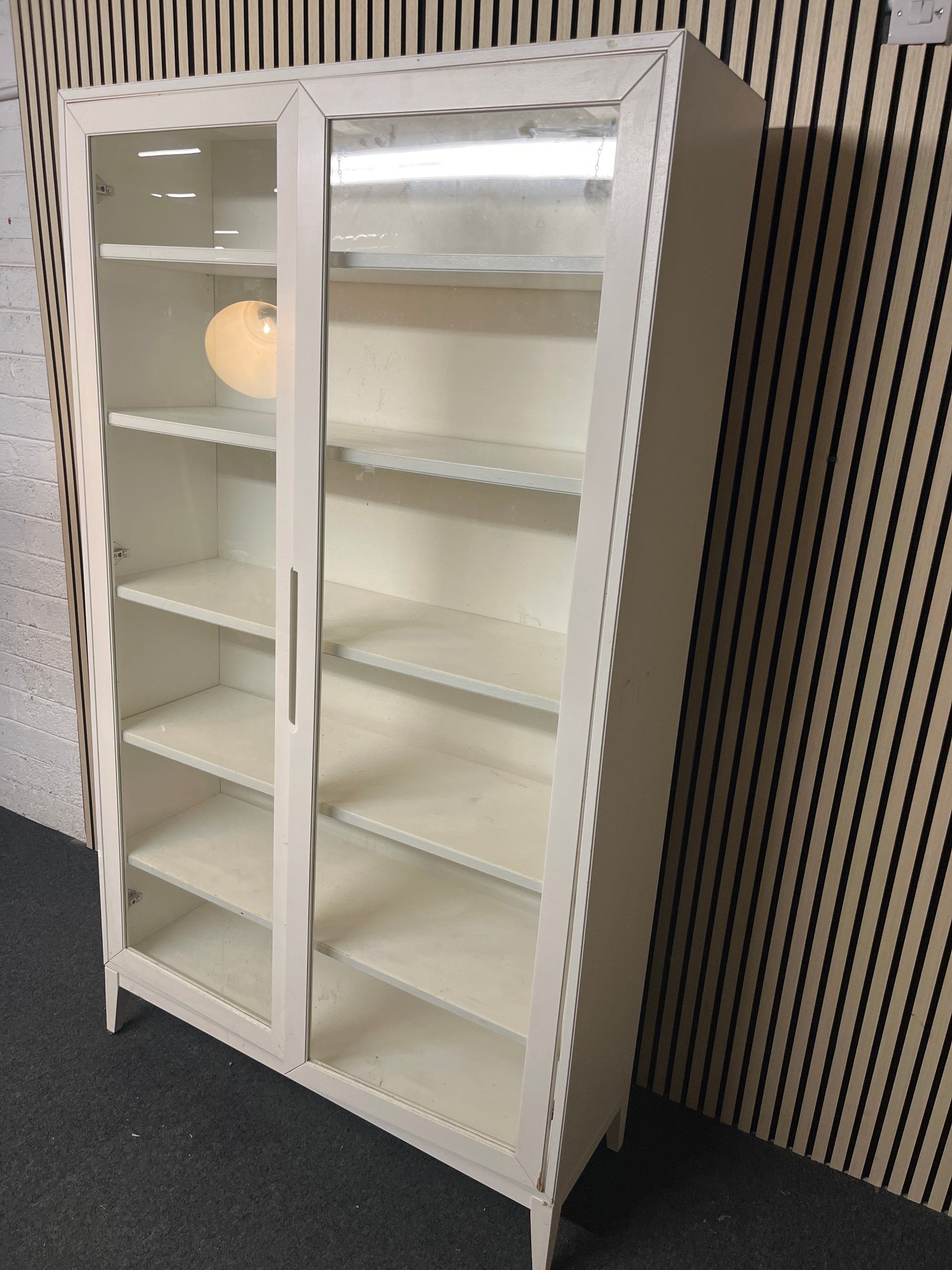 Tall 2 door white wood laminate glass display case (H 207 x W 118 x D 48 cm) 2325