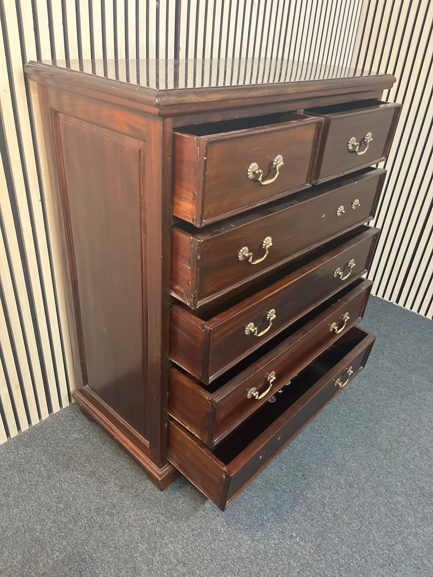 Solid Mahogany chest of drawers 4+2 (H 120 x W 100 x D 49 cm) 43823