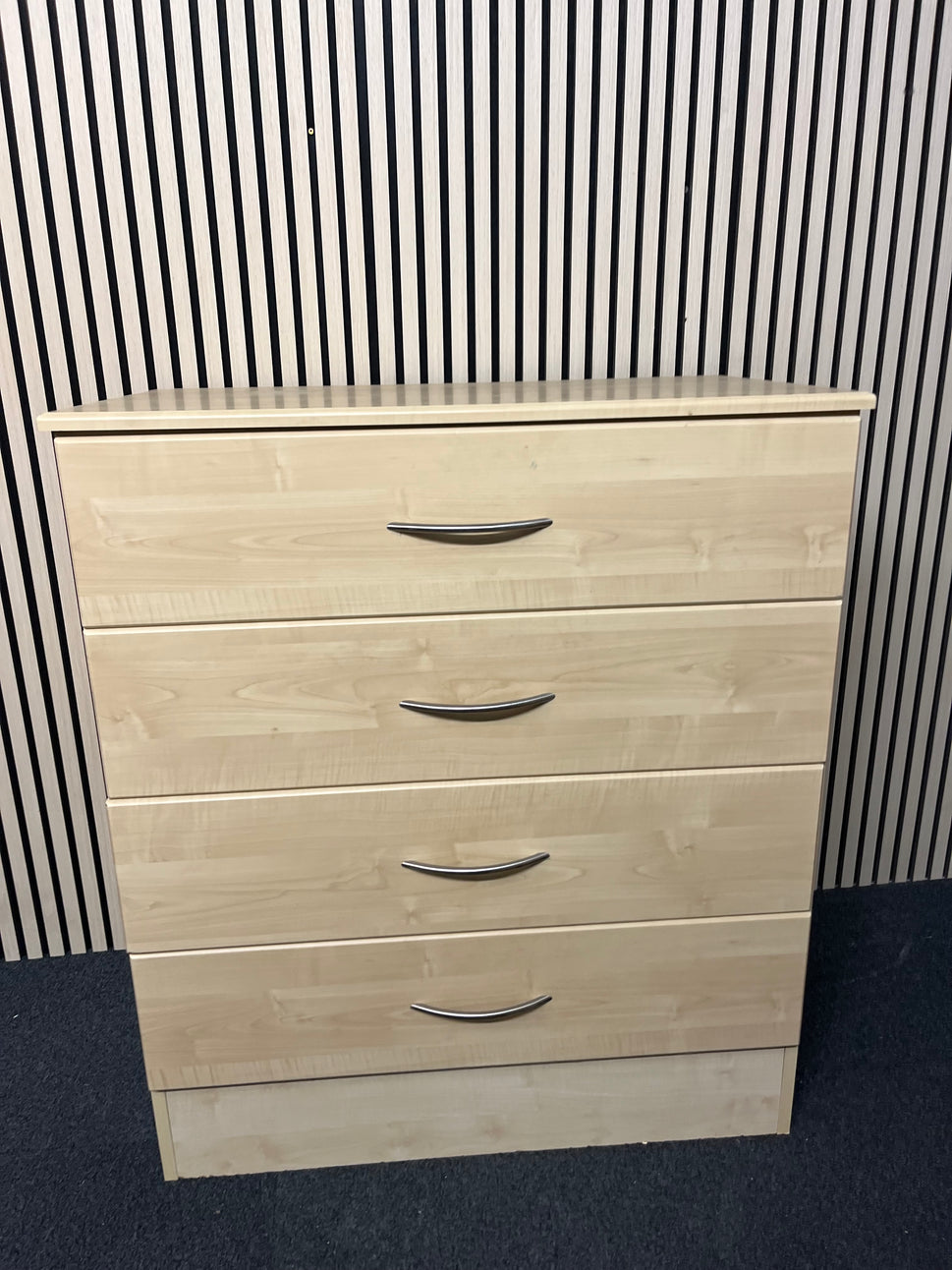 Beech laminate 4 drawer chest of drawers  (H 105 x W 92 x D 54 cm) 2325