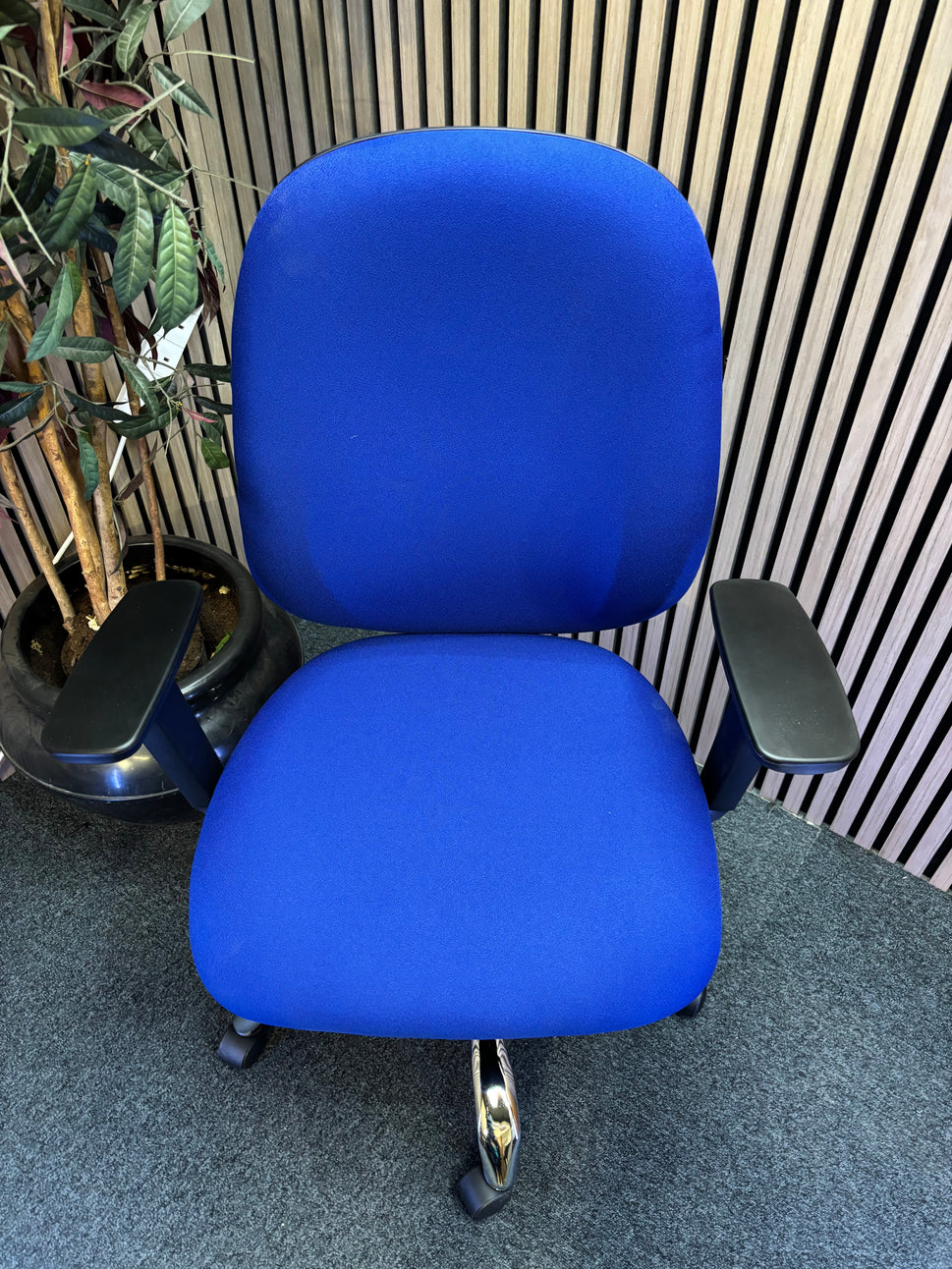 Jota high back ergonomic swivel chair with height adjustable arms and polished chome base in BLUE fabric. Price inc VAT