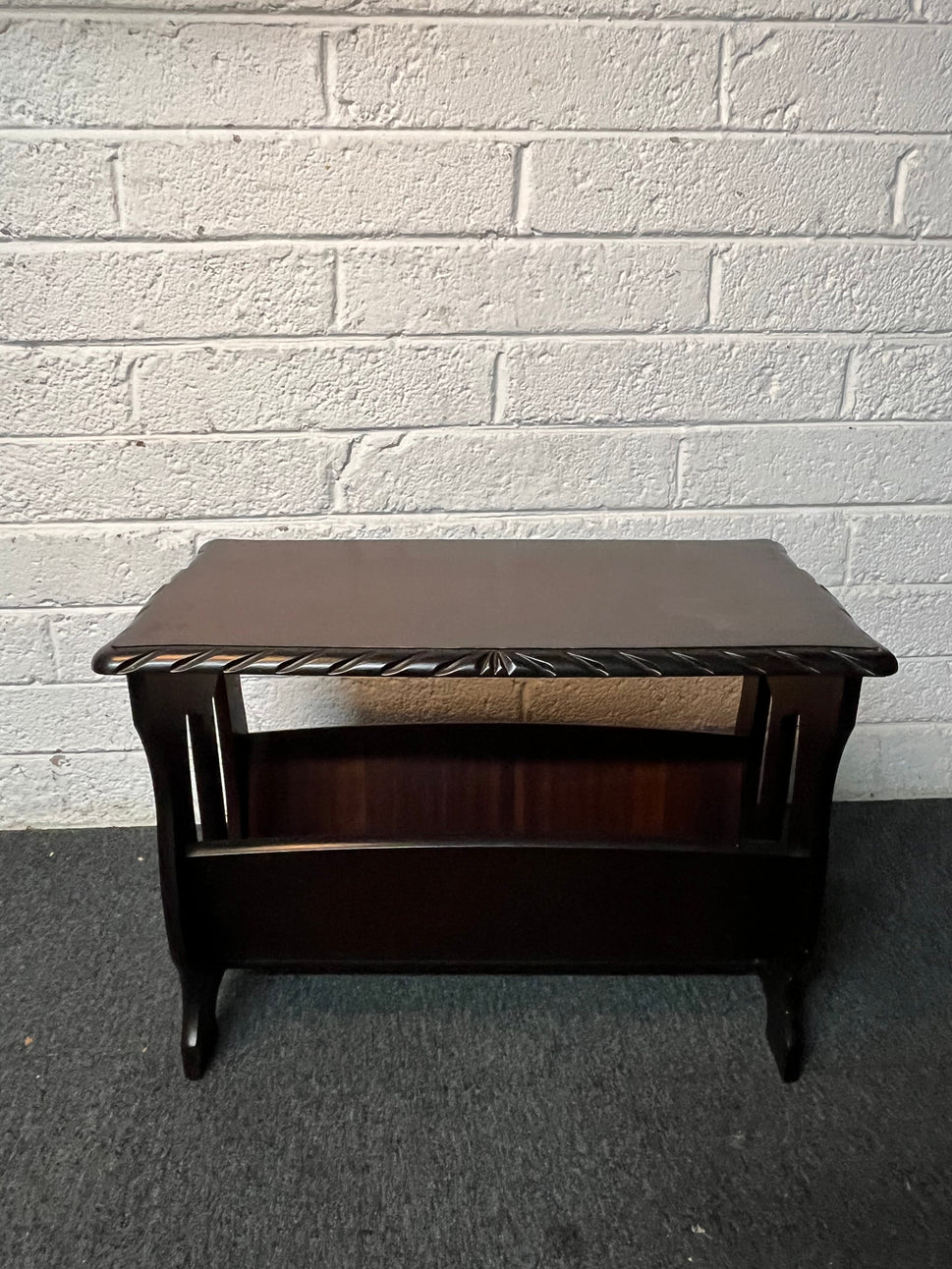 Rossmore mahogany coffee table, magazine holder (H 48 x W  2225