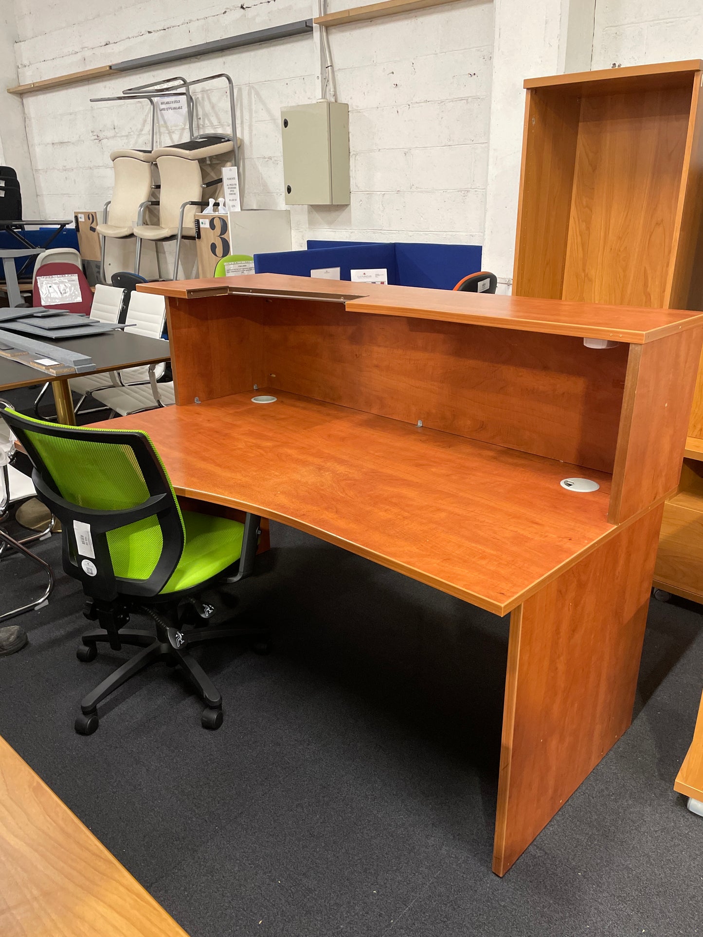 Cherry laminate second hand 1600*1100 reception counter with upstand