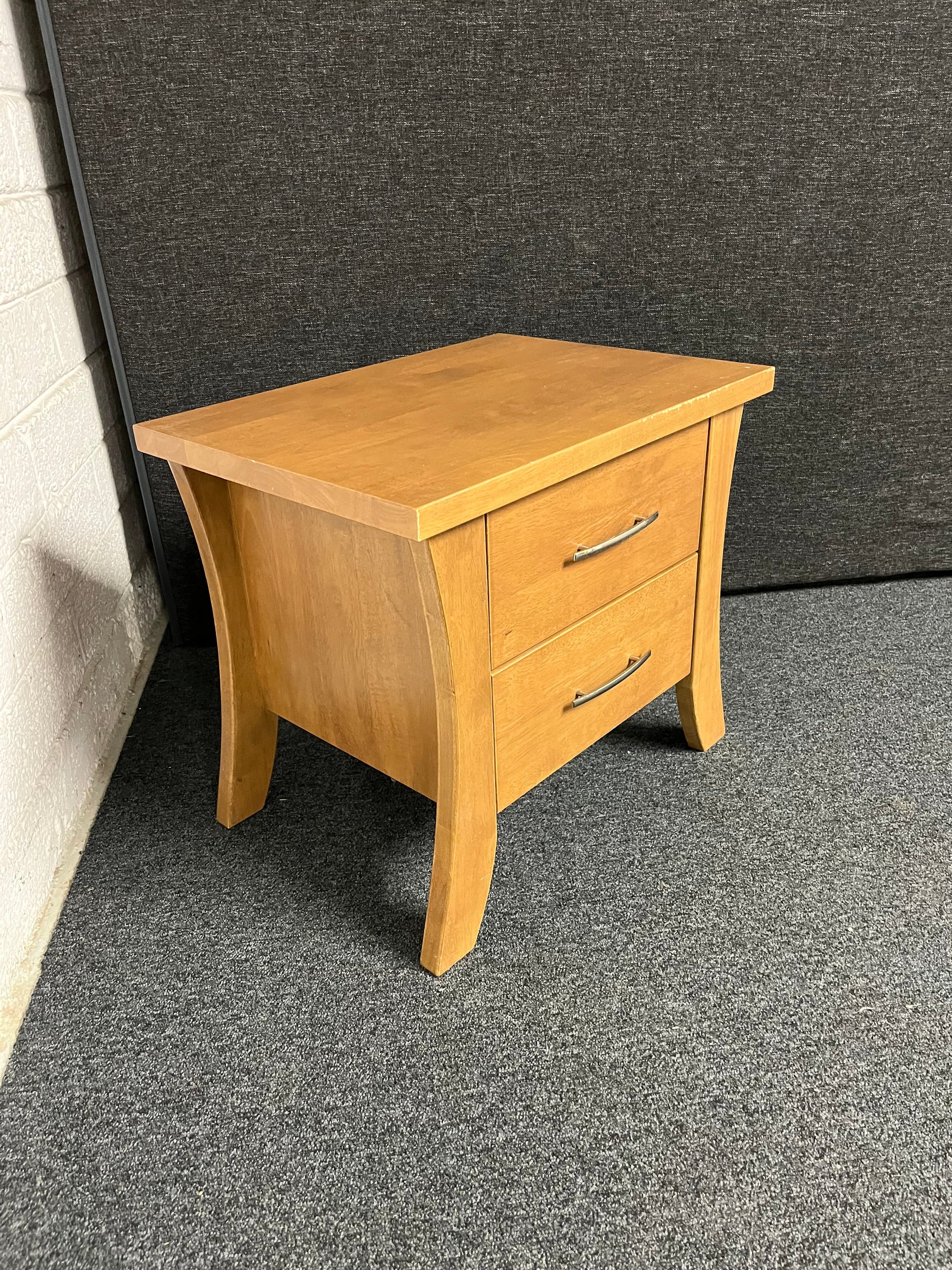 Oak low 2 drawer bedside locker  1225