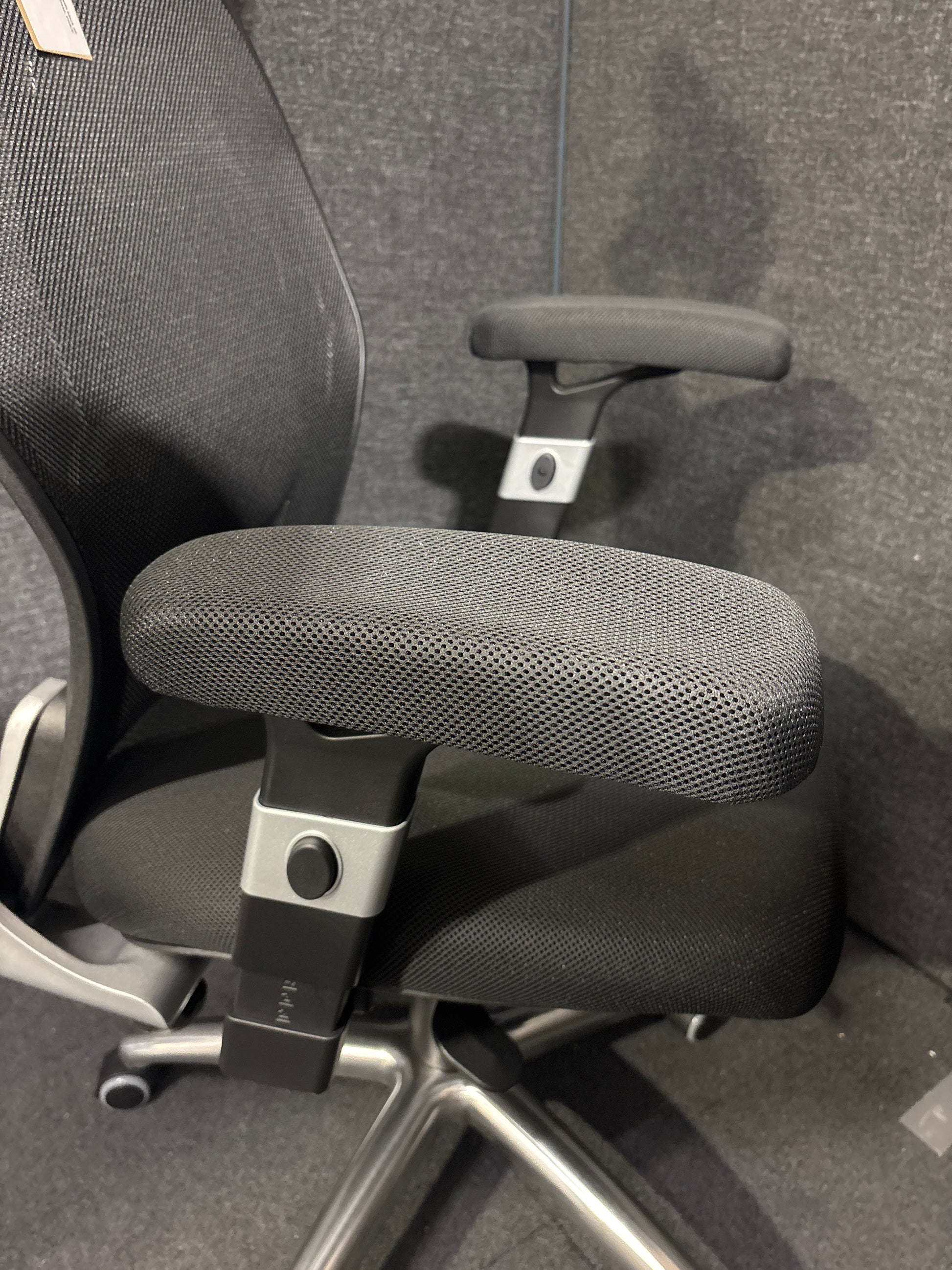 NEW Sandro mesh back executive chair with black air mesh seat, height adjustable arms, 5 star base. PRICE INC VAT