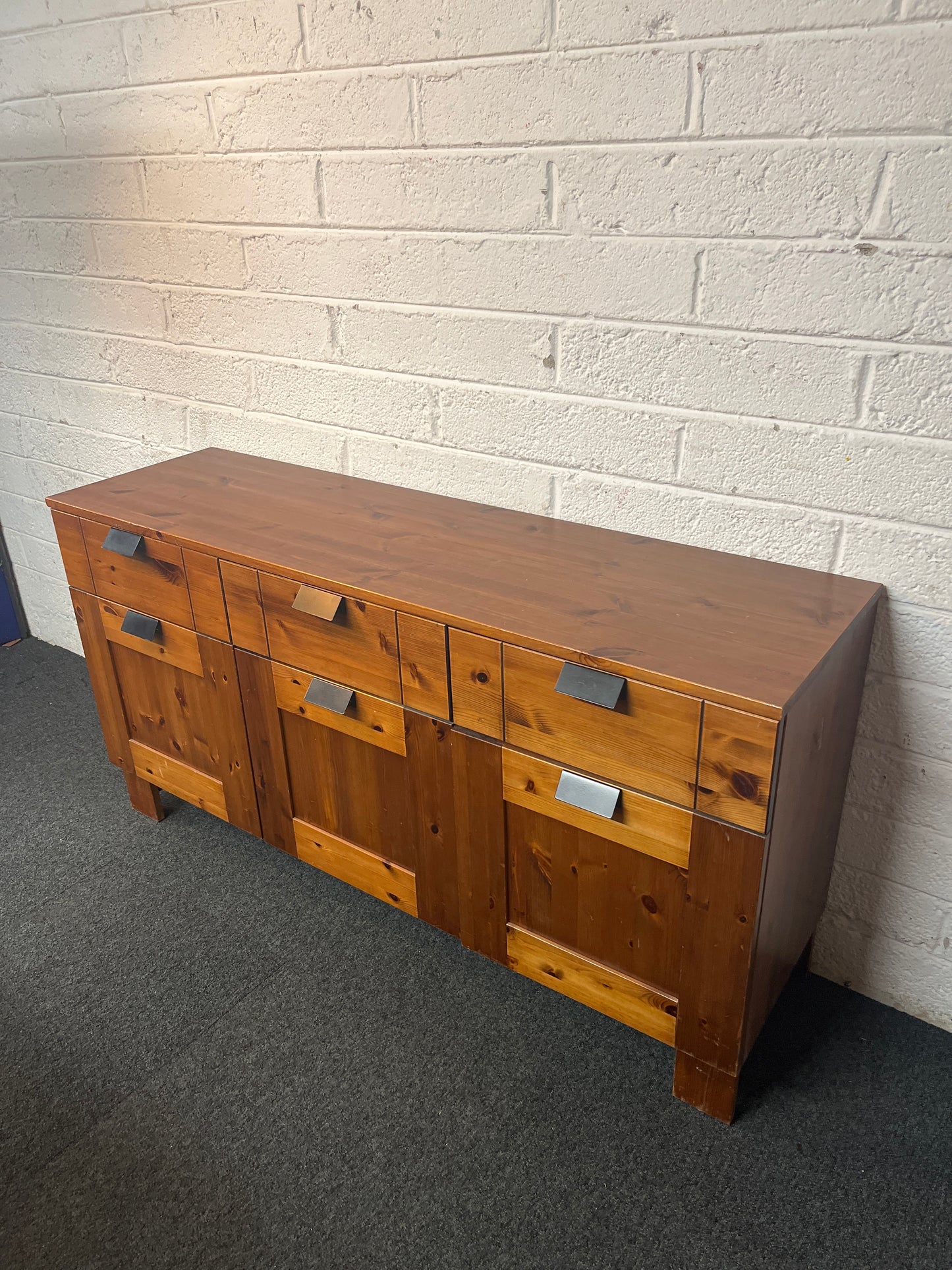 Long solid pine 3 door 3 drawer sideboard with black handles (H 74 x W 140 x D 40 cm) 1325