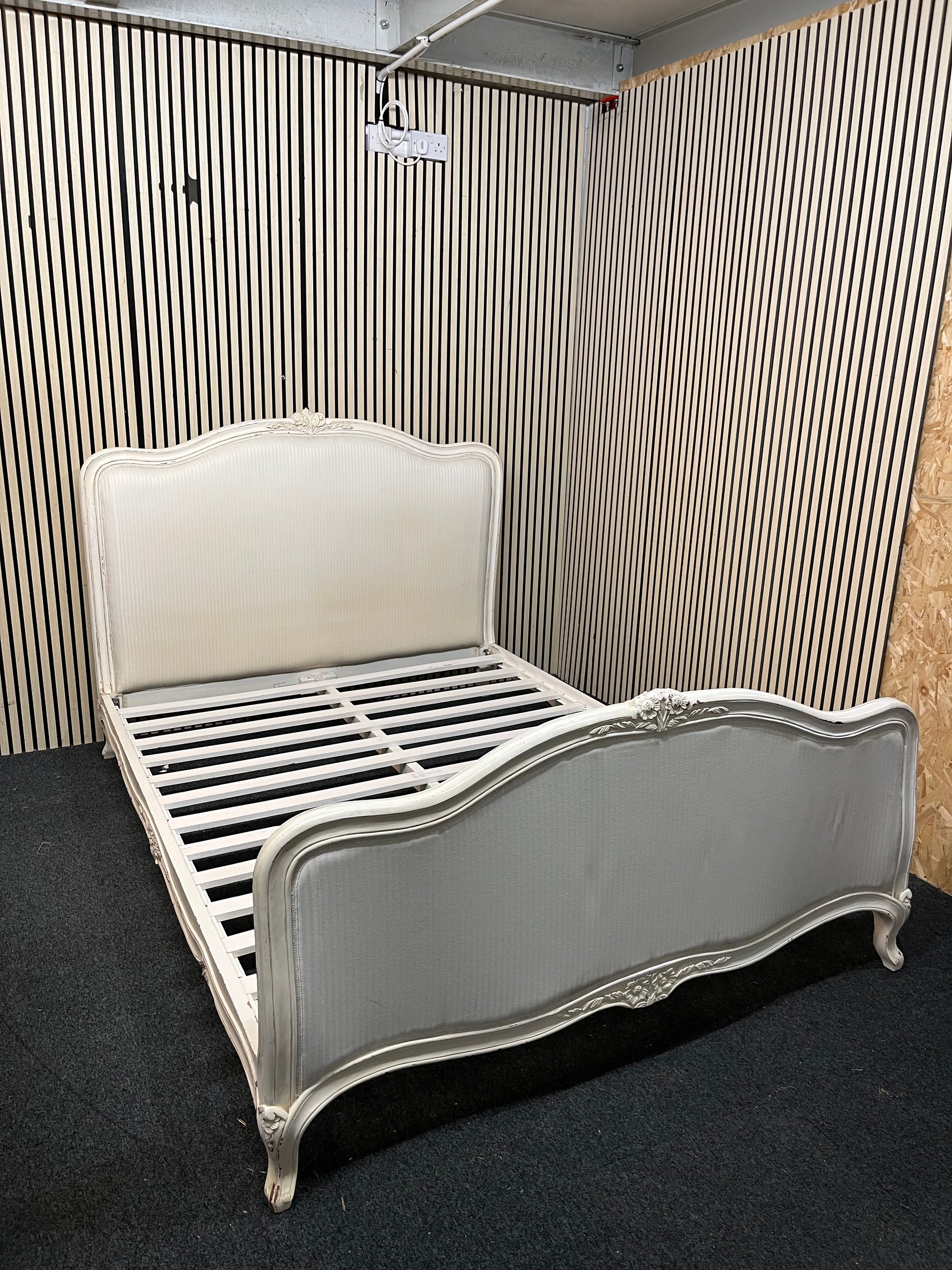 Louis XVI solid wood frame upholstered white fabric bedframe with set of 2 matching ornate white 2 drawer solid wood lockers  43522