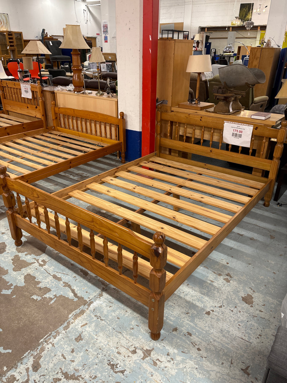 Solid pine 4ft6 bedframe 2125