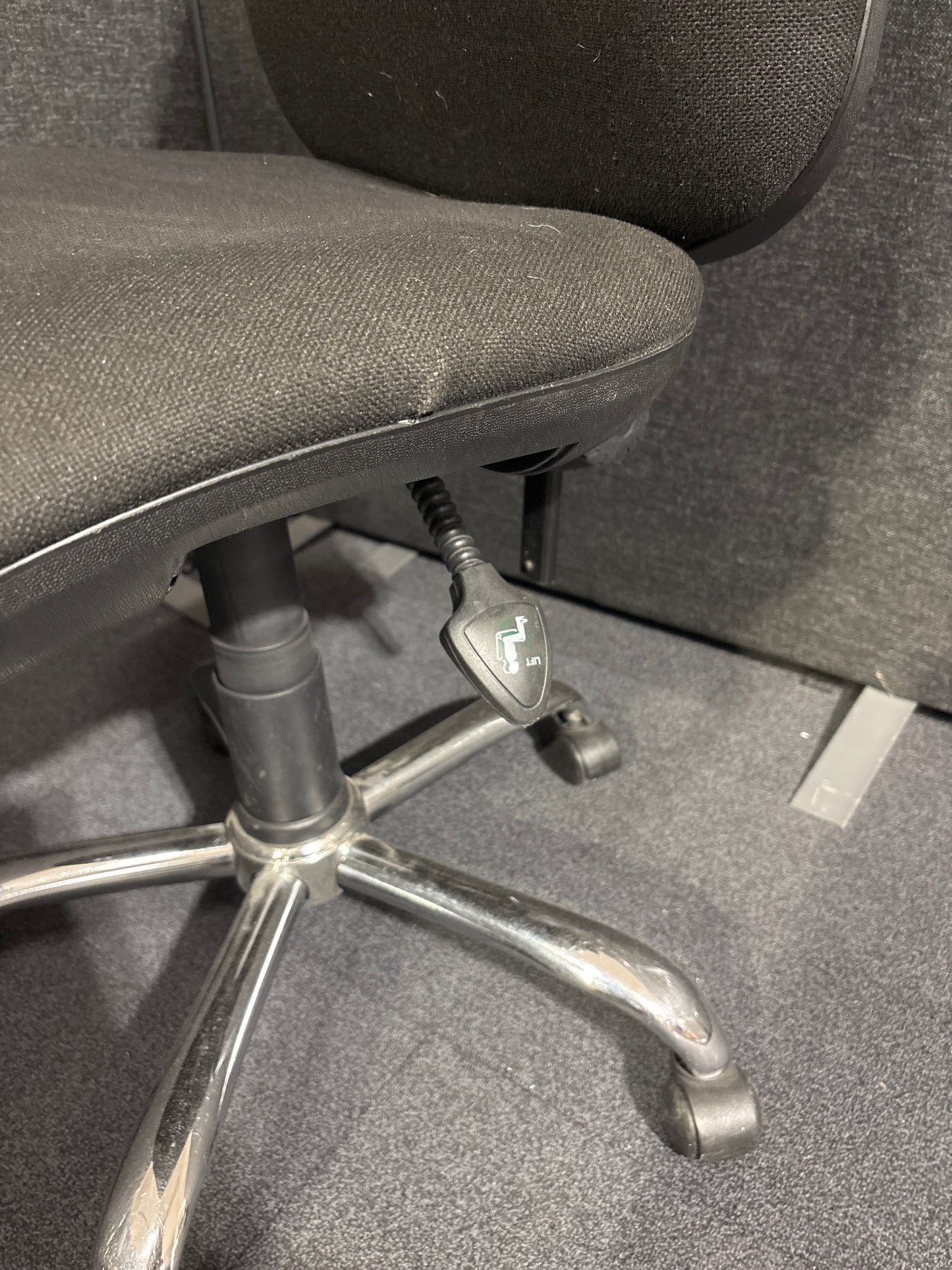 Second Hand Black fabric 2 lever swivel chair- no arms
