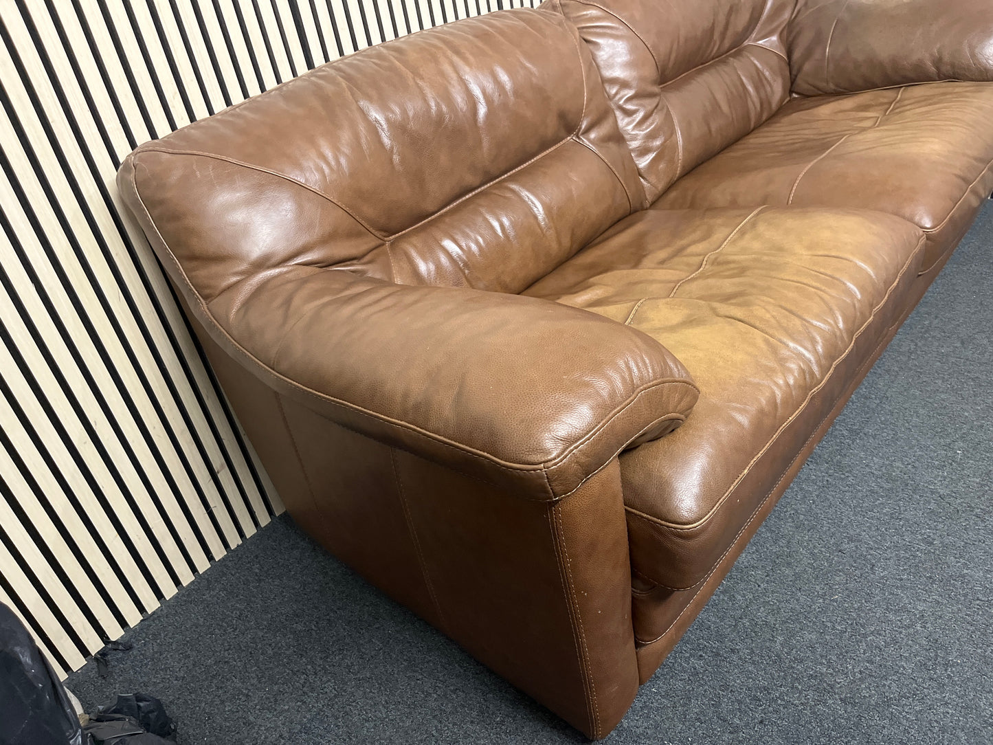 Large three seater real brown leather sofa (W 220 cm) 44015