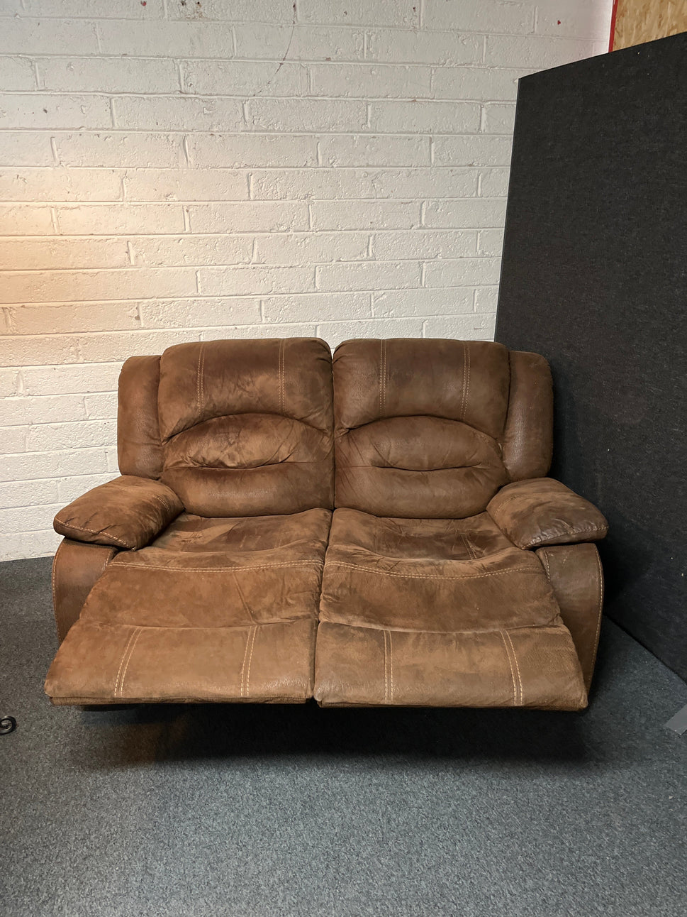 2 seater brown suede fabric recliner sofa 3225