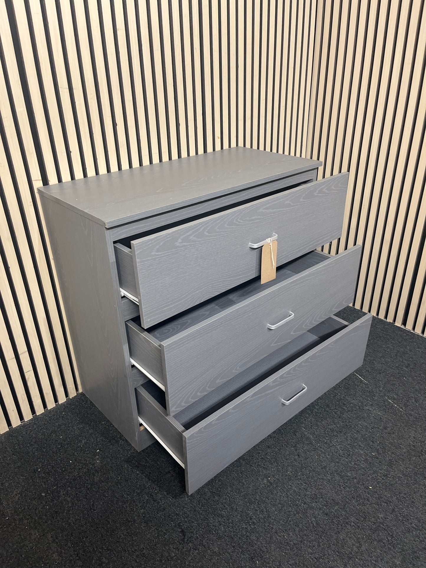 Grey laminate 3 drawer chest (H 76 x W 80 x D 40 cm) 43888