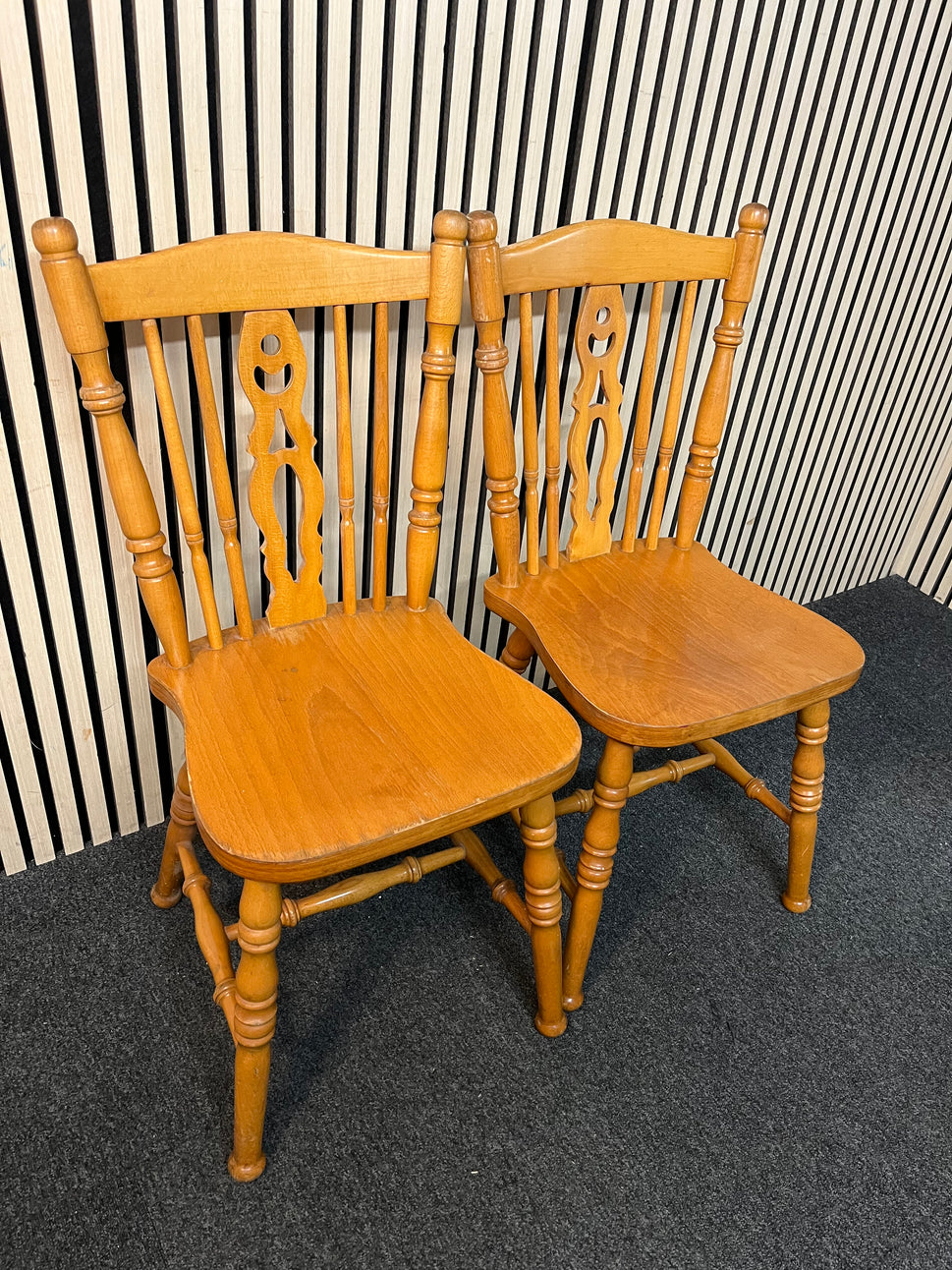 Solid pine spindle back dining chair (SET OF 2) 3126