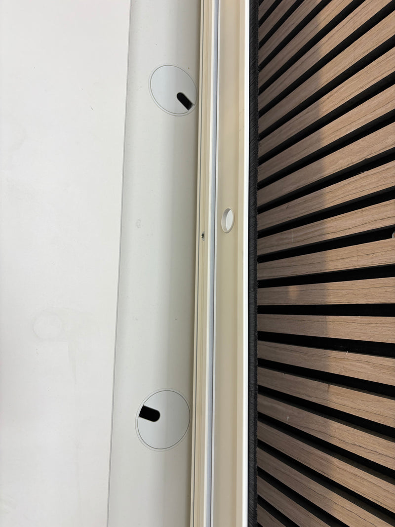 2 sliding door low white storage unit (H 60 x W 180 x D 44 cm)