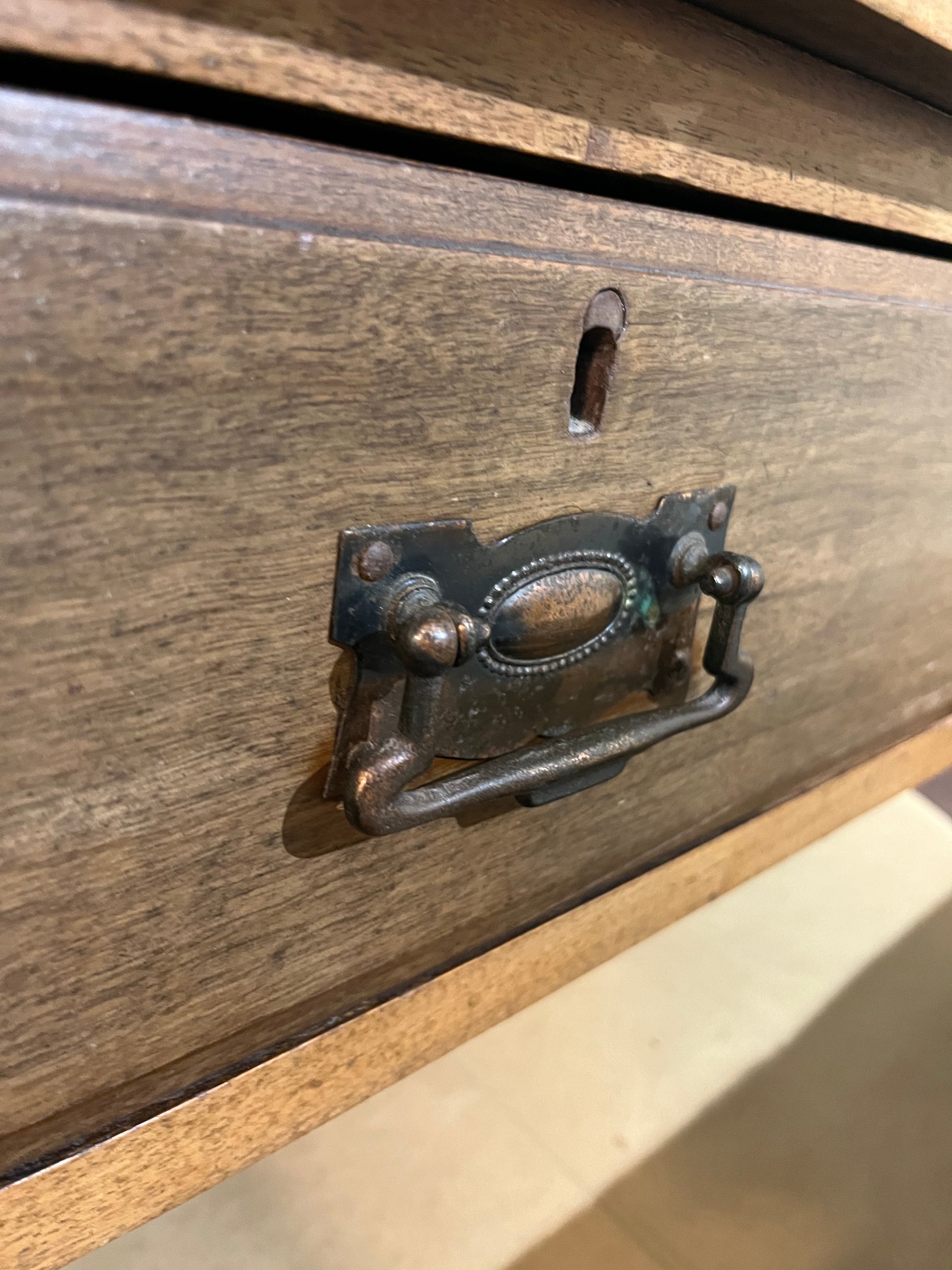 Antique 2+2 drawer mahogany chest of drawers with dressing mirror (H 155 x W 107 x D 48 cm)  1425