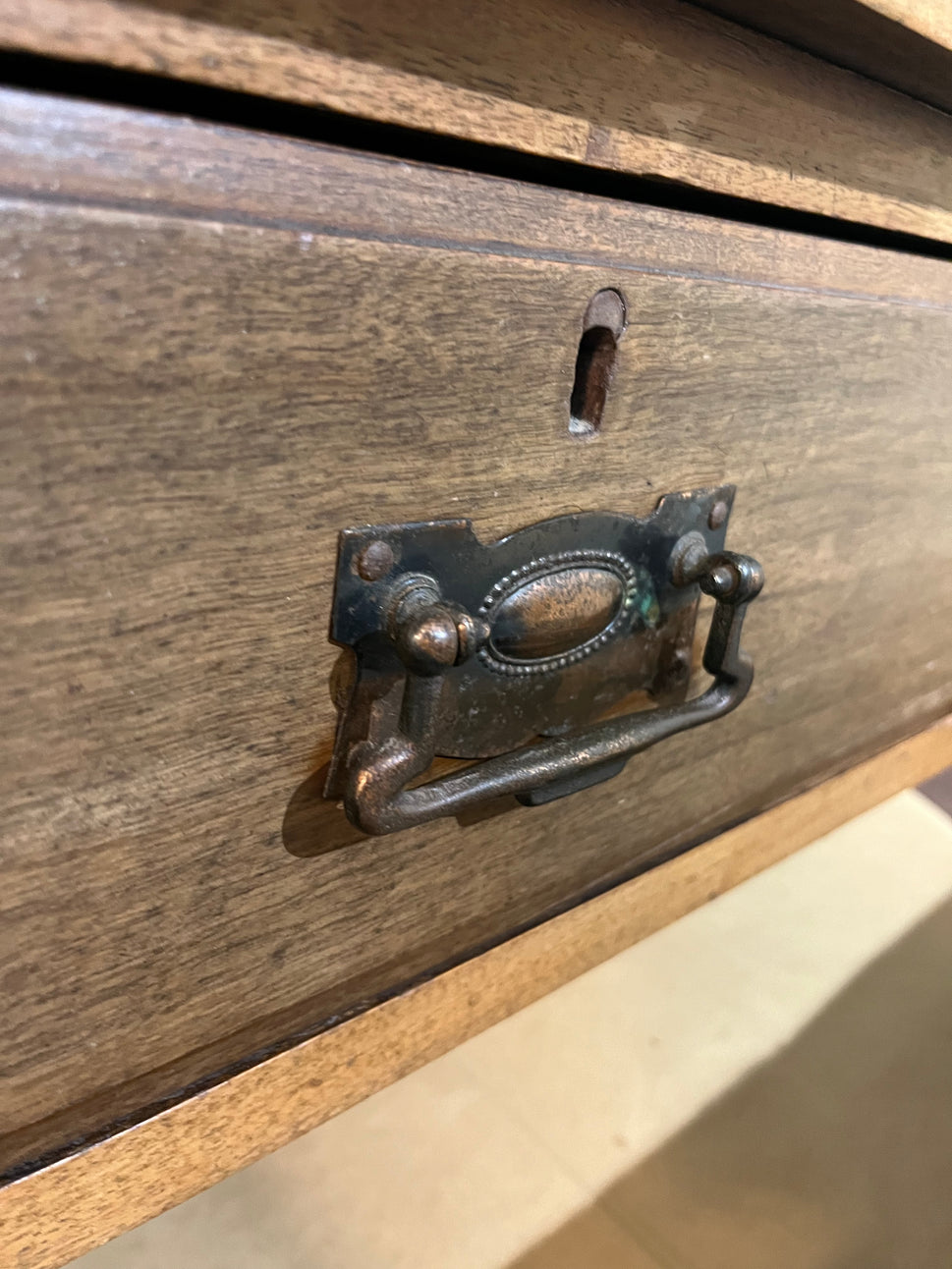 Antique 2+2 drawer mahogany chest of drawers with dressing mirror (H 155 x W 107 x D 48 cm)  1425