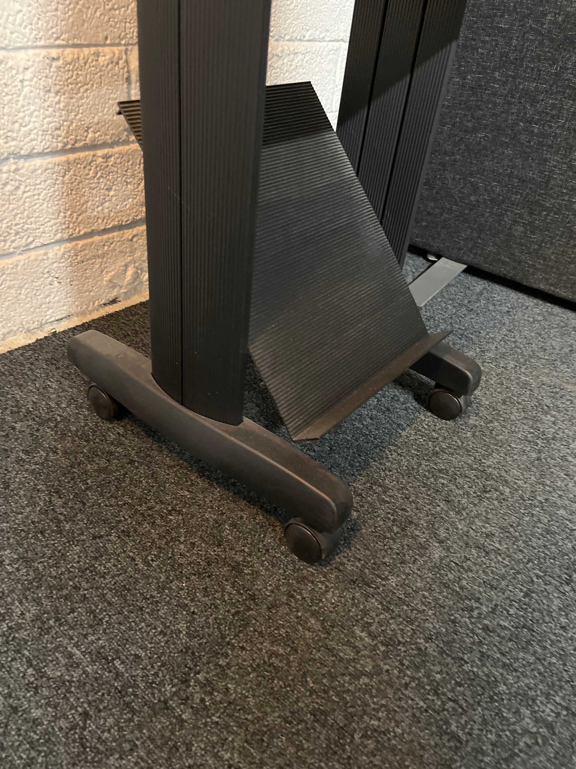 Plastic tiered display holder stand