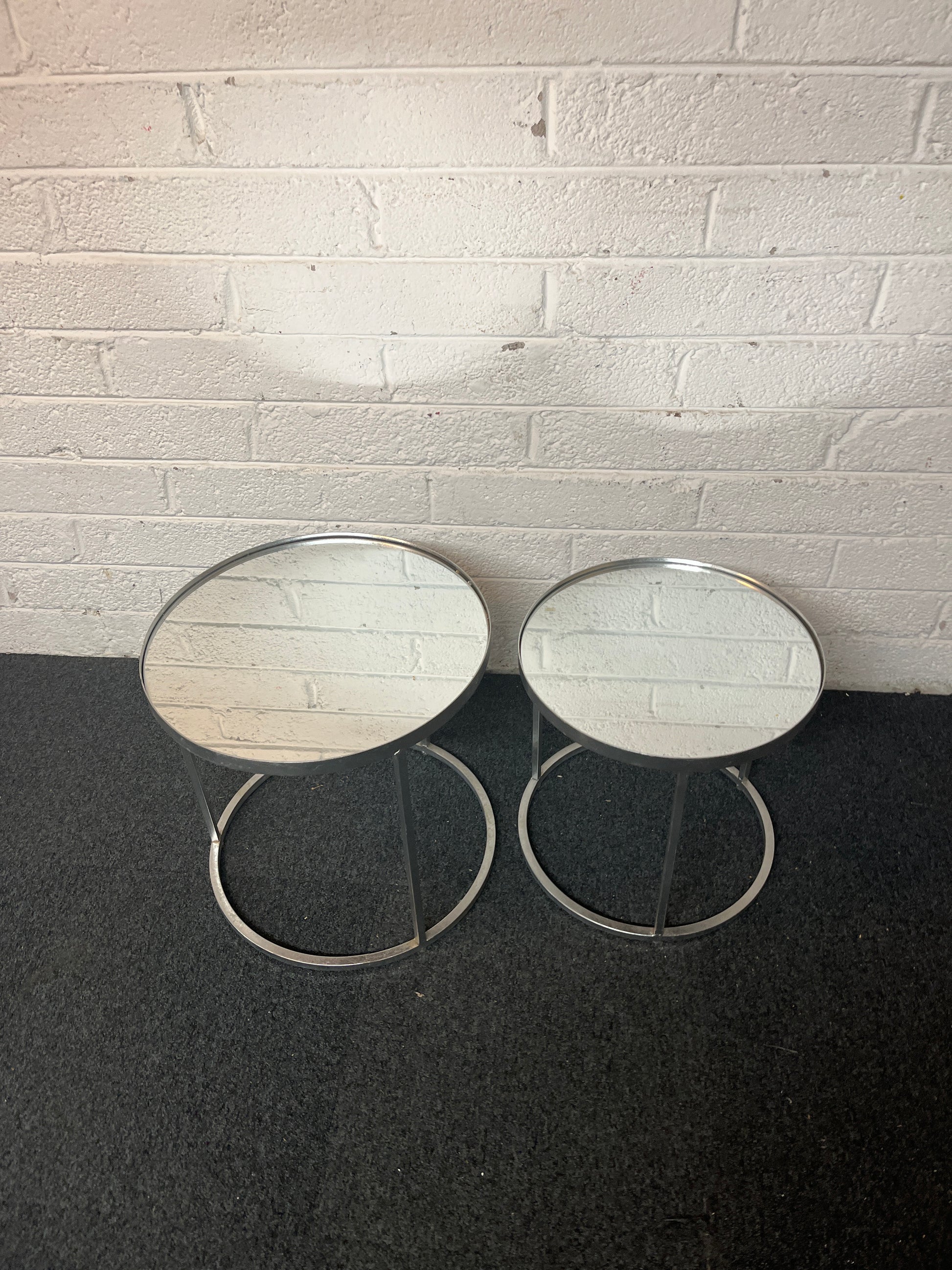 Circular mirror plated nested coffee table (H 47 x Diameter 46 cm)