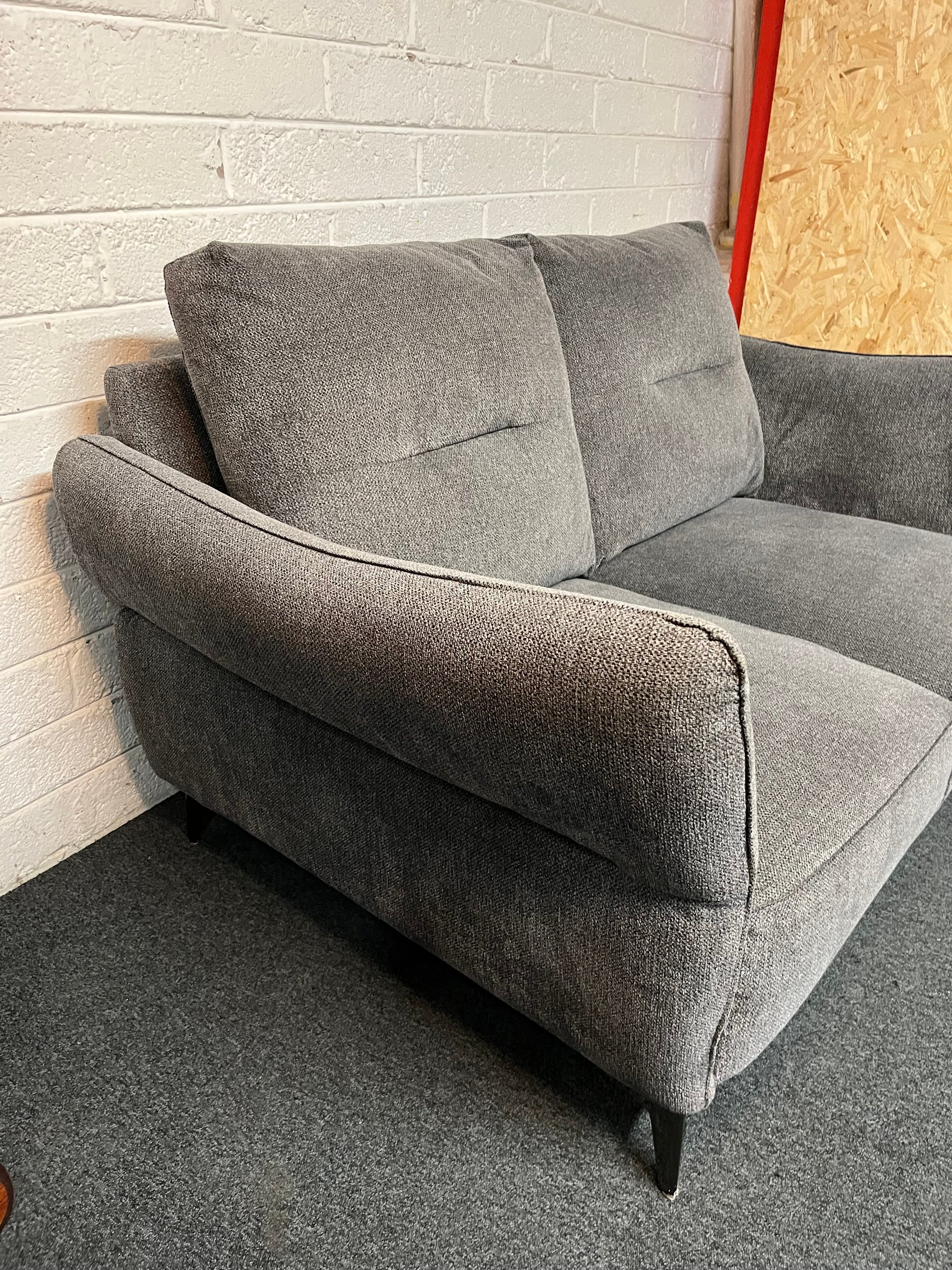 2 seater dark grey sofa (H 93 x W 155 x D 100 cm) 3225