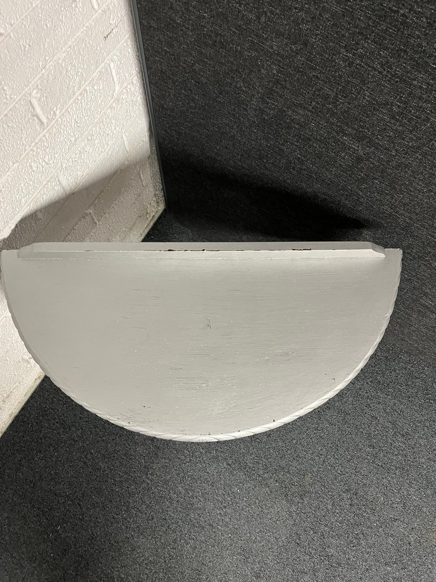 Grey painted half moon console table, rope effect edging (H 760 x W 910 x D 4100 mm) 1225