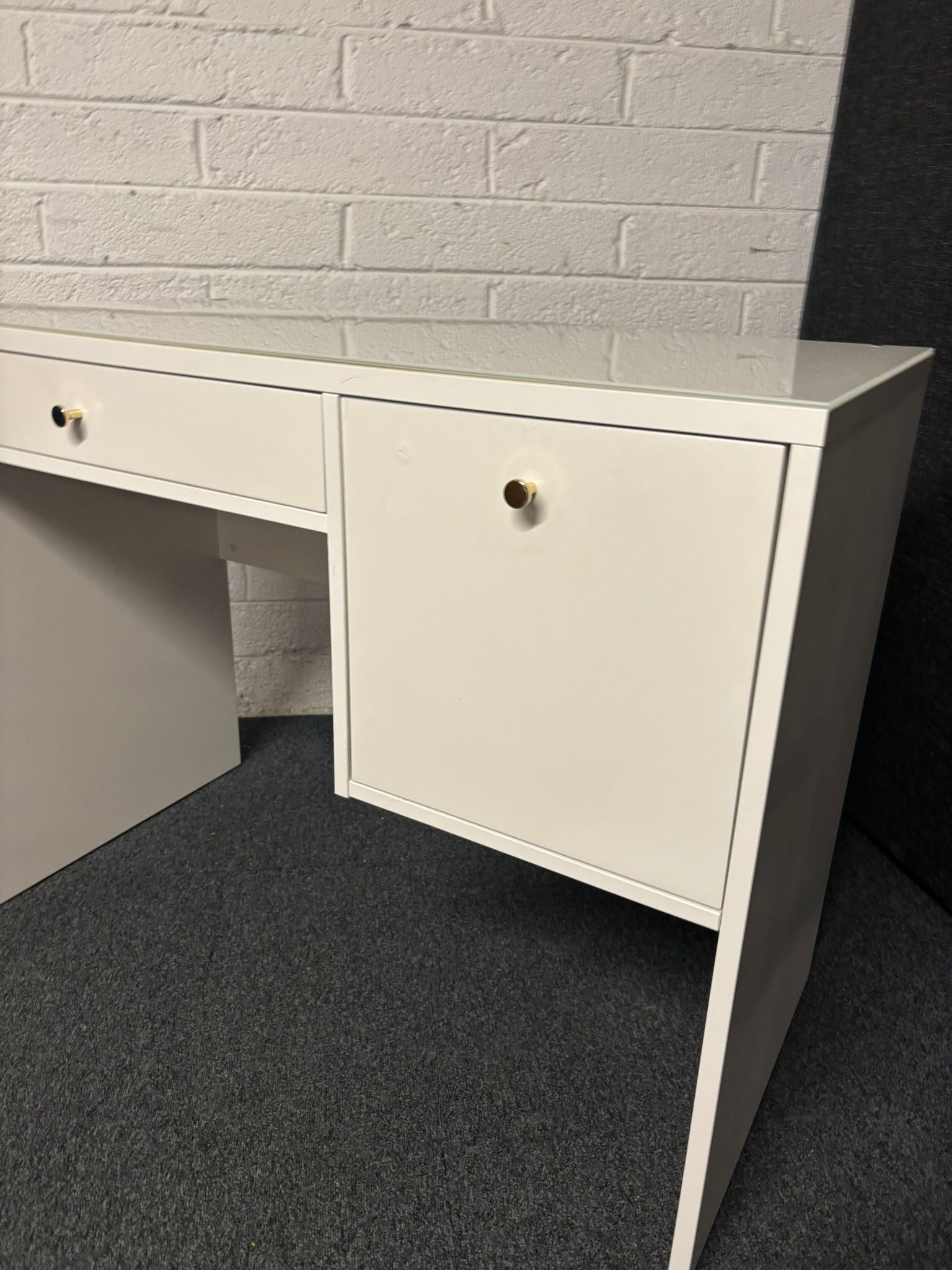 White gloss 1 door 1 drawer bedroom dressing desk 1000Wx480Dx780H 2225