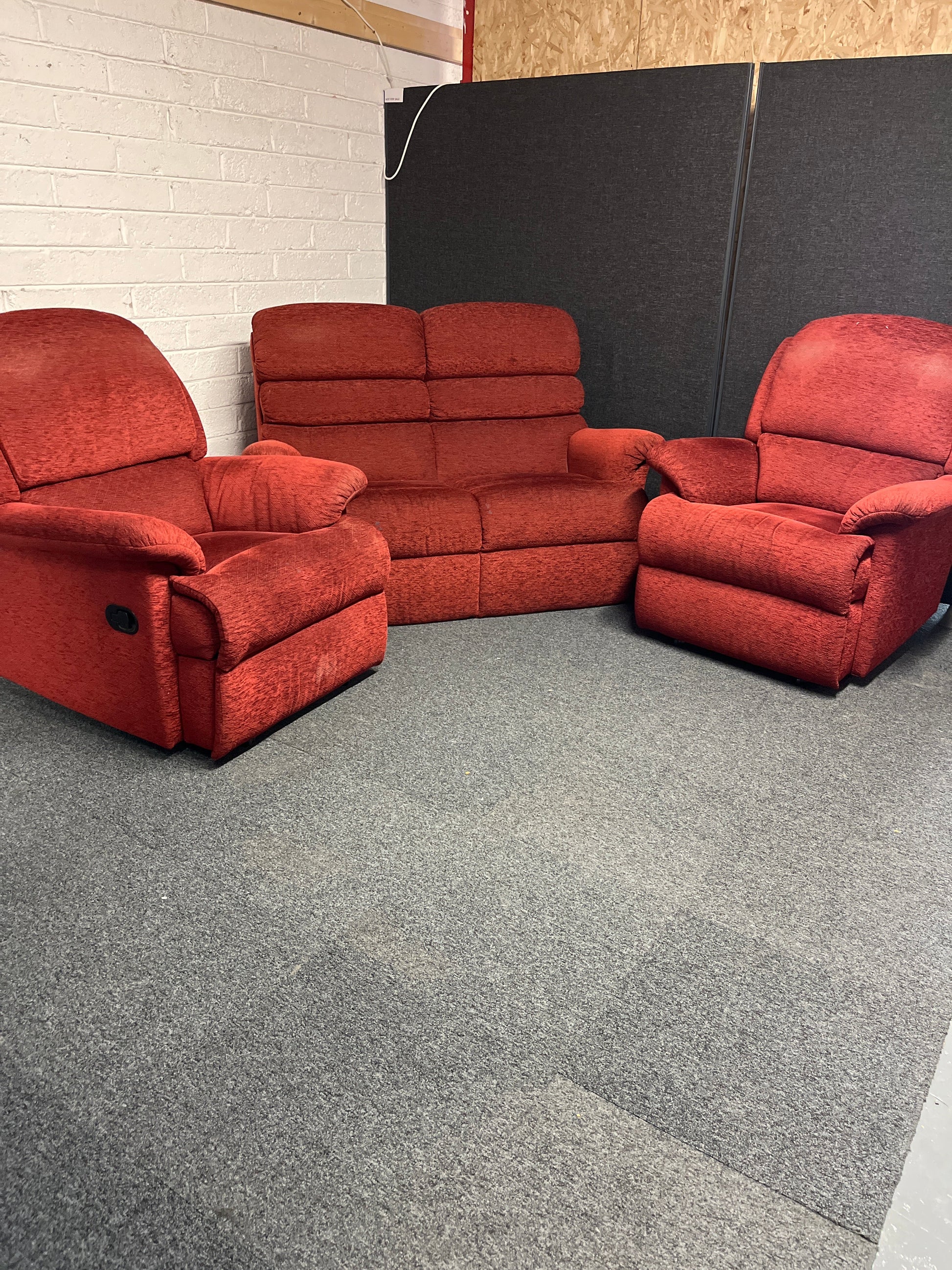 2+1+1 Wine fabric recliner set%A0 1225