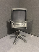 Switch Black mesh back fabric seat second hand swivel chair 2 image