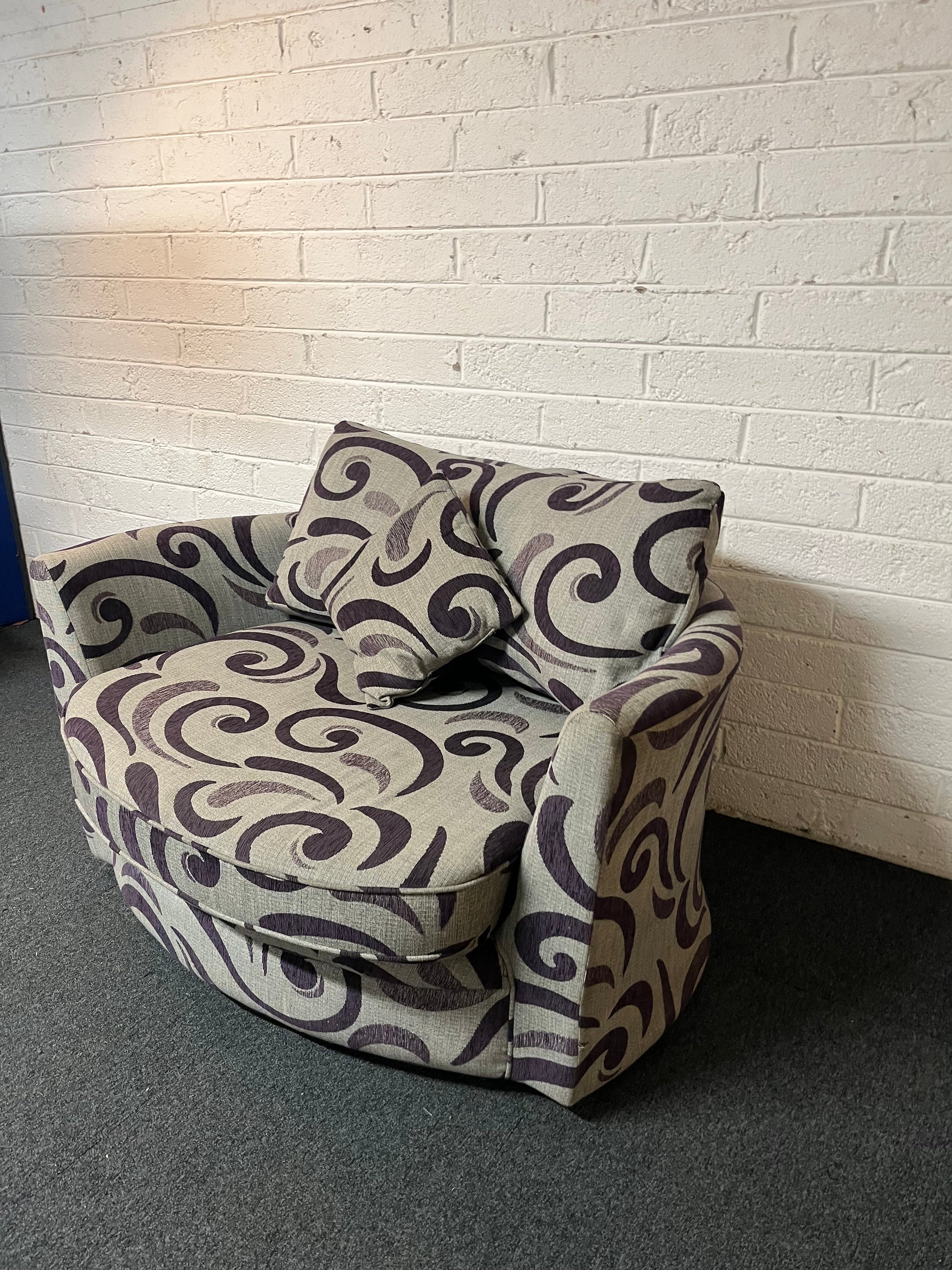 Lilac and grey swivel love seat 1325