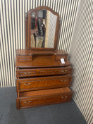 Rossmore mahogany 5 drawer chest with pivot mirror (H 86 x W 93 x D 41 cm)  44645