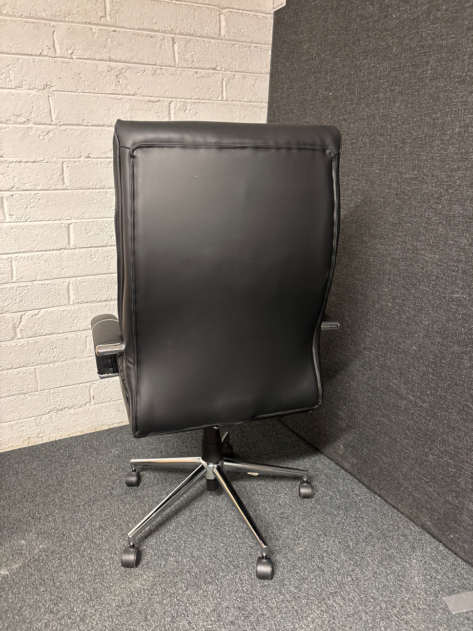 Derby high back executive chair with fixed arms - black faux leather