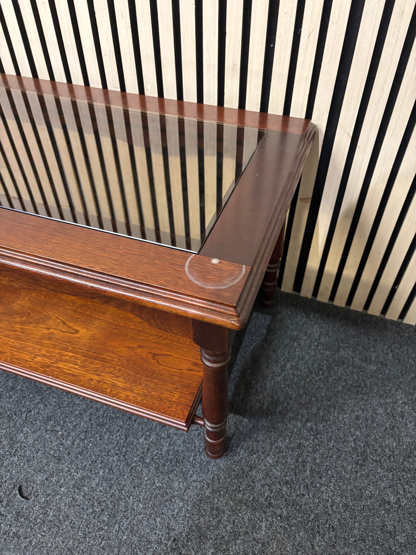 Low mahogany rectangular glass top solid coffee table 43615