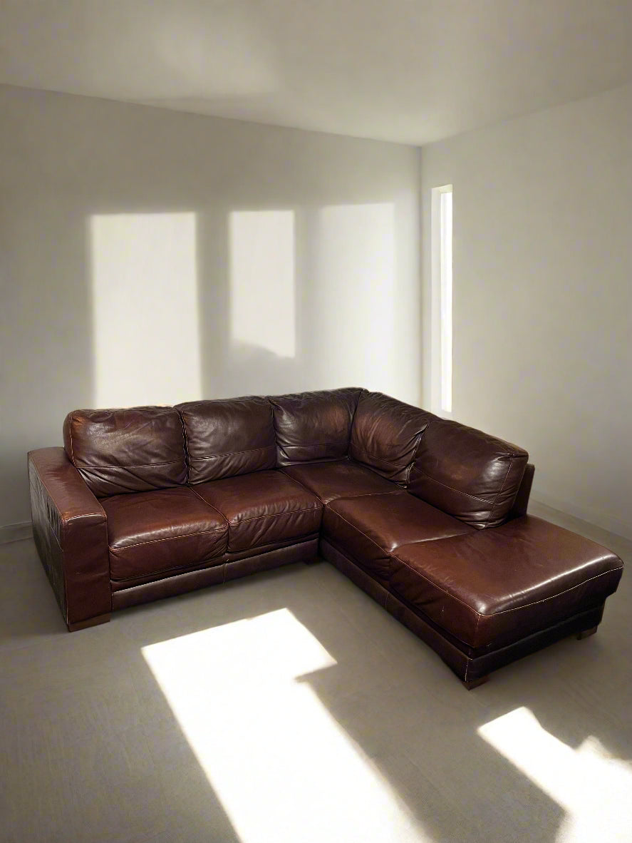 Large corner brown leather suite 1325