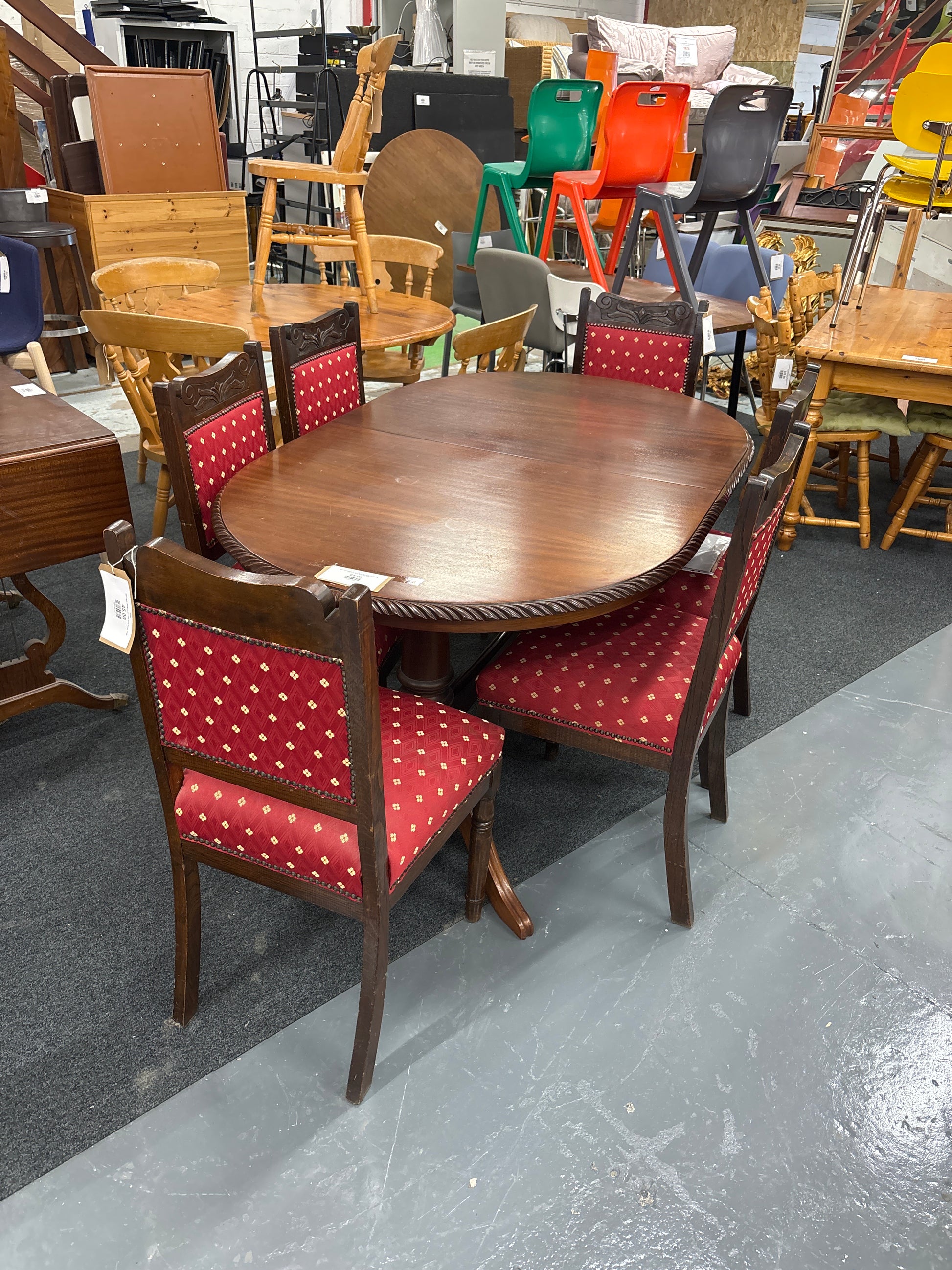 Rossmore mahogany extendable dining table H 750 x W (970  x  L (1500 -2050)  mm 2125