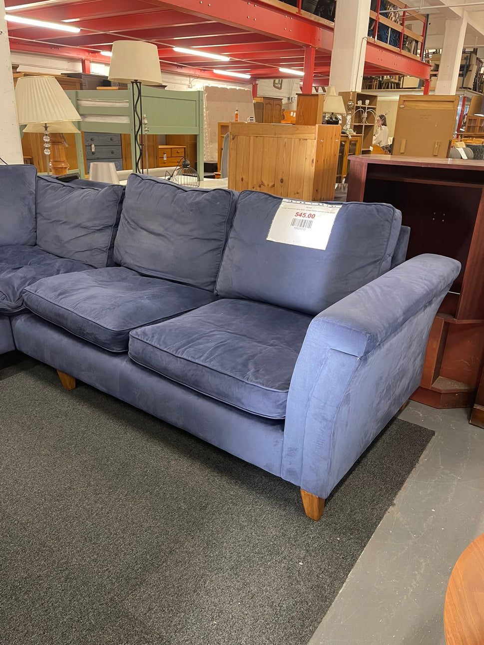 Large sectional dark blue velour fabric corner suite 3325
300cm on the longest section x 296cm shortest corner