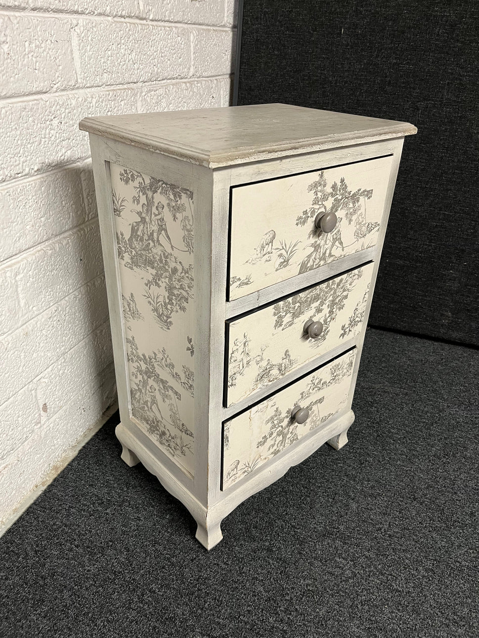 Solid wood silver painted with floral decal 3 drawer bedside locker 1225