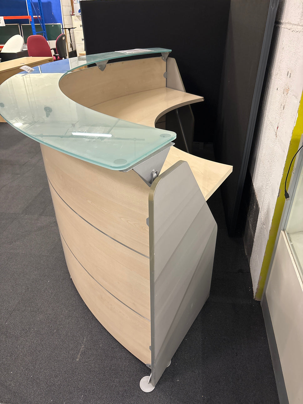 SECONDHAND  Maple laminate half moon sectional reception counter with maple worktop, toughened and frosted glass tops 
134cm from outside to centre each section