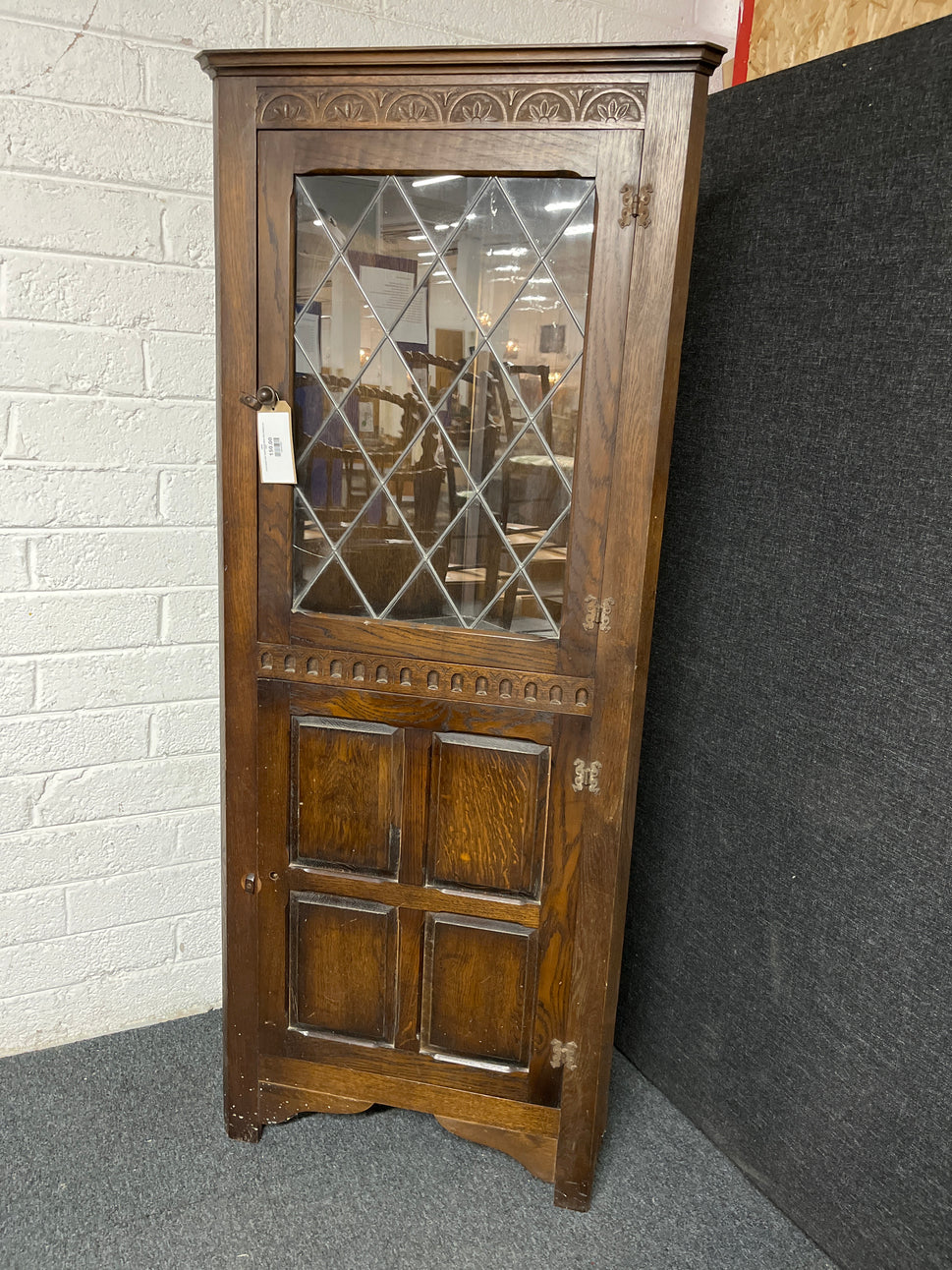 Ercol corner dark wood stained glass door display unit 3225