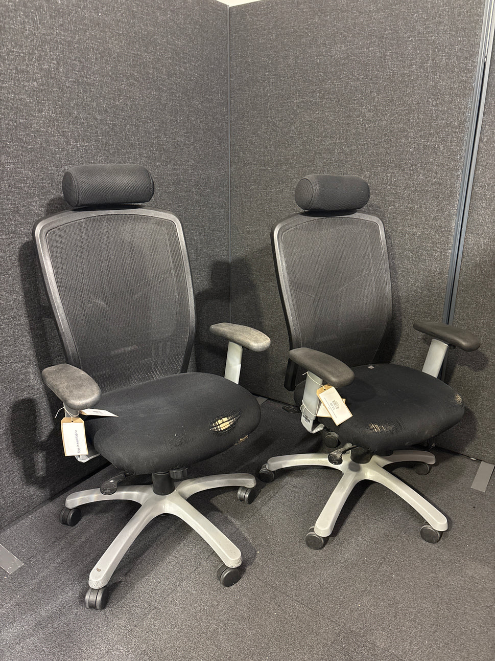Black fabric seat mesh back second hand swivel chair