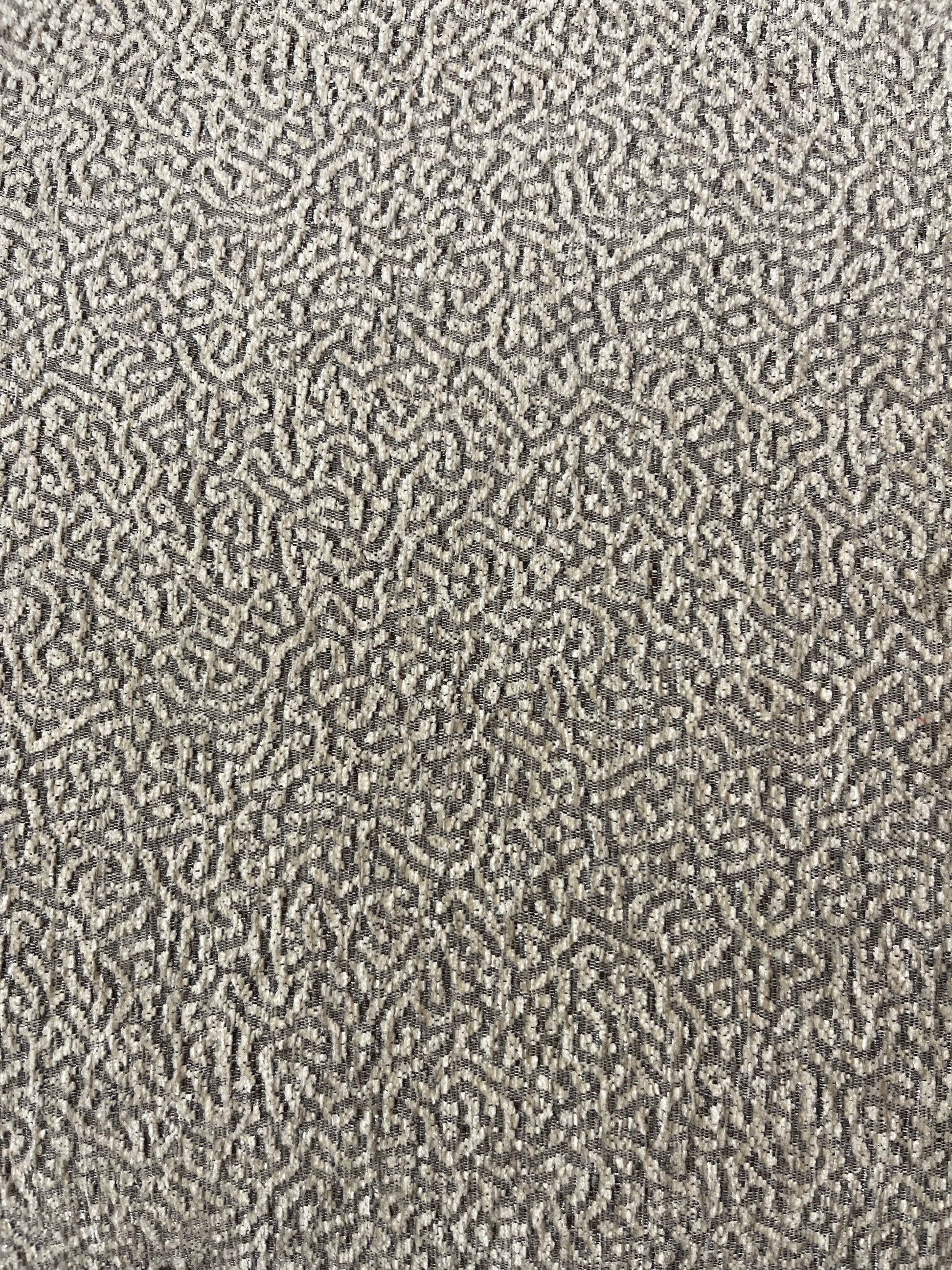 Large right hand light cream fabric corner sofa suite with matching armchair (Width 290 cm, depth 170cm and 100 cm) 1126