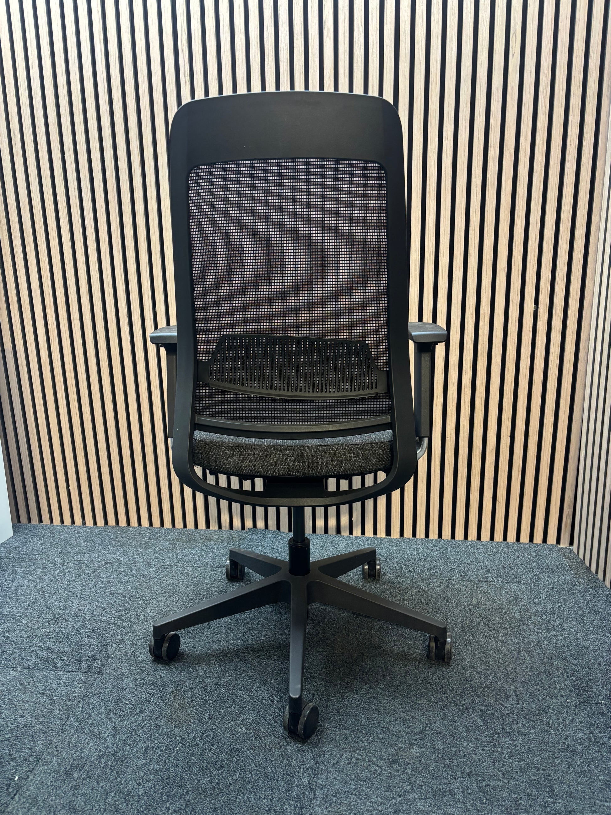 NEW Lennon Black mesh back 3 lever  multifunction executive swivel chair with charcoal seat and height adjustable arms. LARGE QTYS AVAILABLE. PRICE INC VAT AT 23%