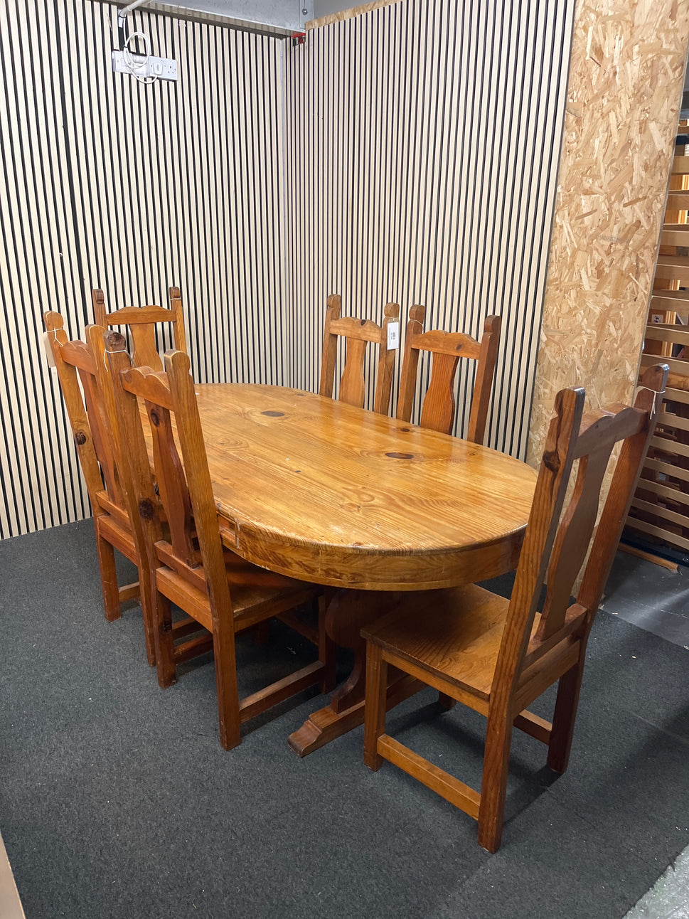 Large solid pine oval kitchen table with drawers and 6 no. high back solid wood dining chairs (W 200 cm) 43385