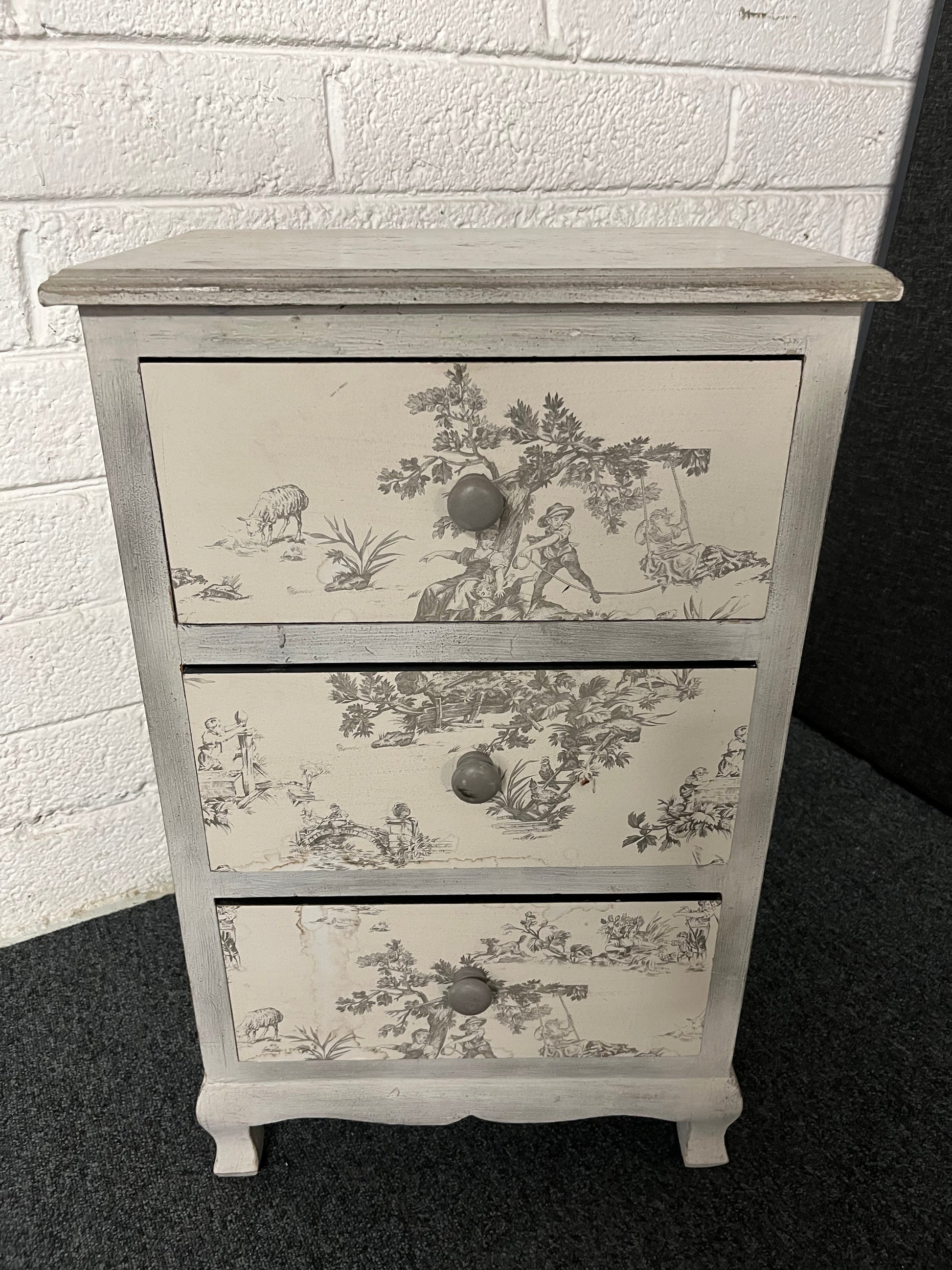 Solid wood silver painted with floral decal 3 drawer bedside locker 1225