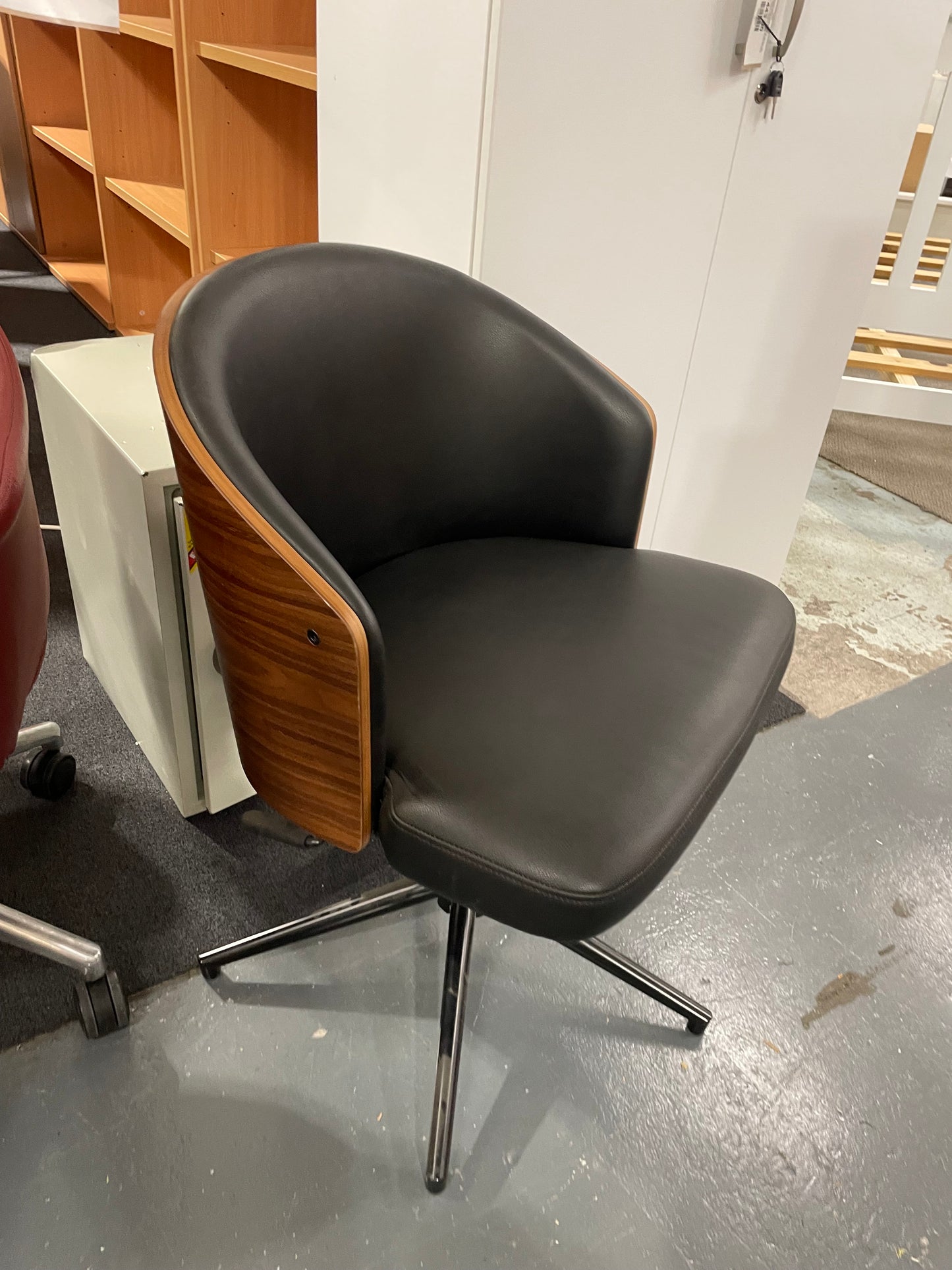 Kyoto Swivel Chair - Oak Shell with Black PU Seat, Chrome Base