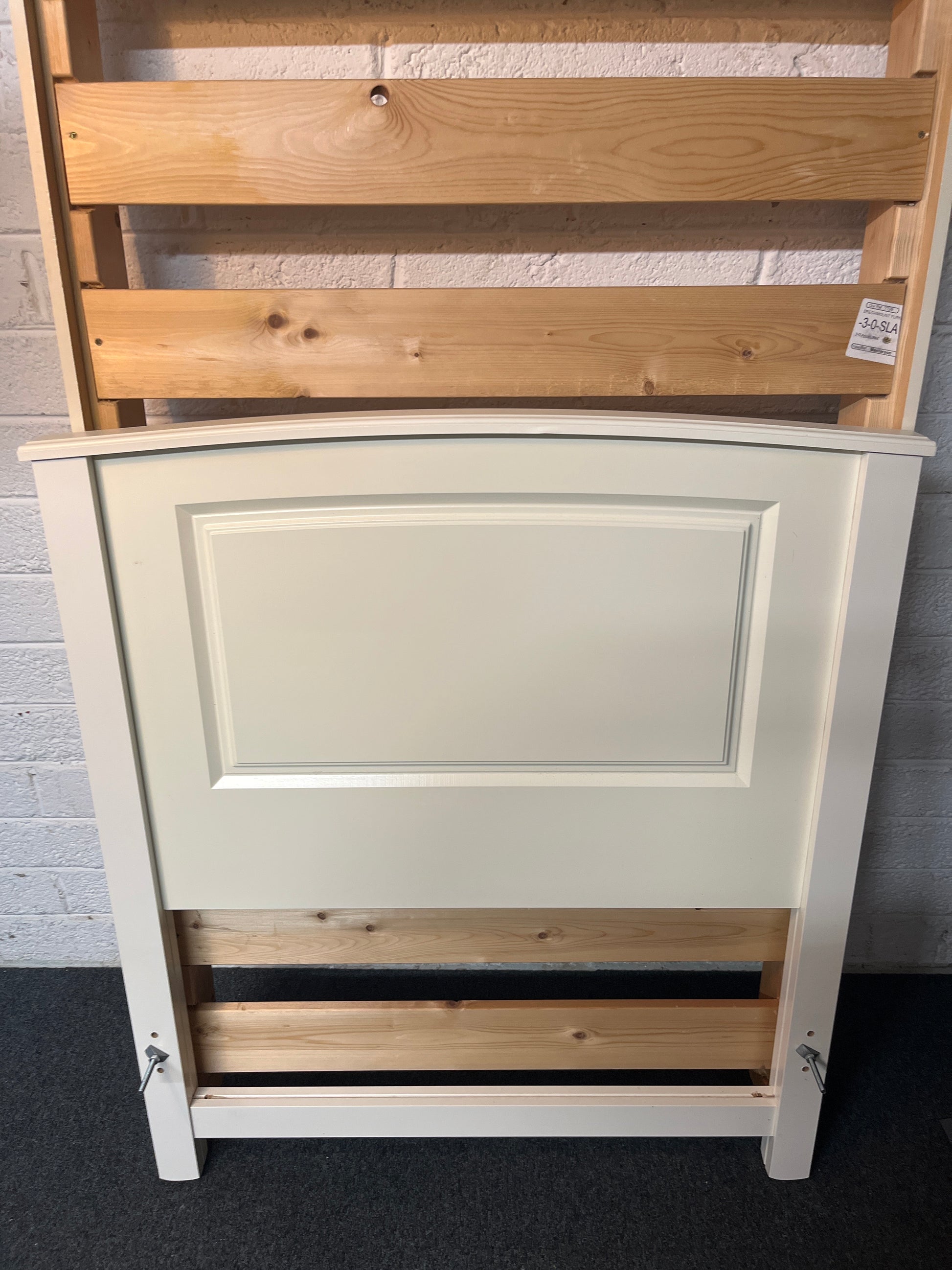 3ft high end off white framed bed  2225