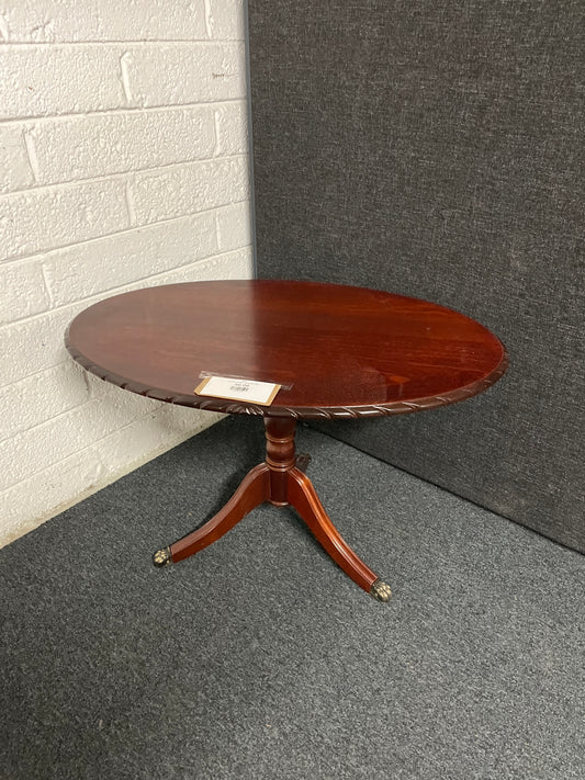 Oval low mahogany coffee table 1225