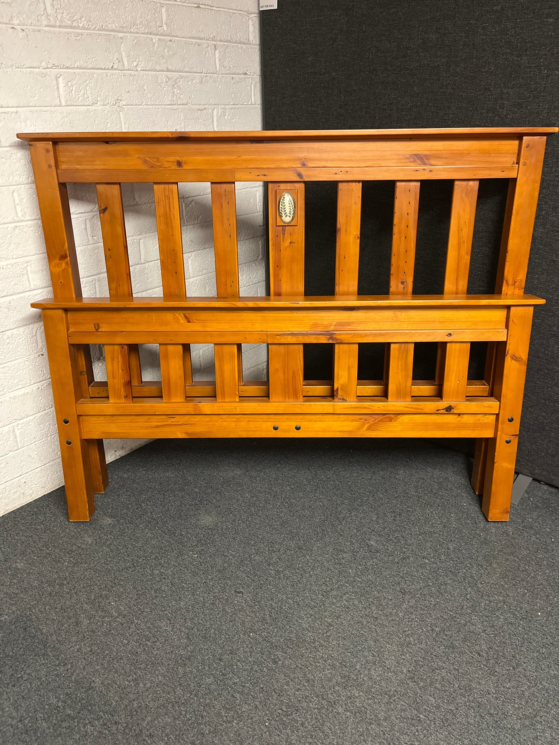 5ft king size high back solid pine bed frame%A0 1225