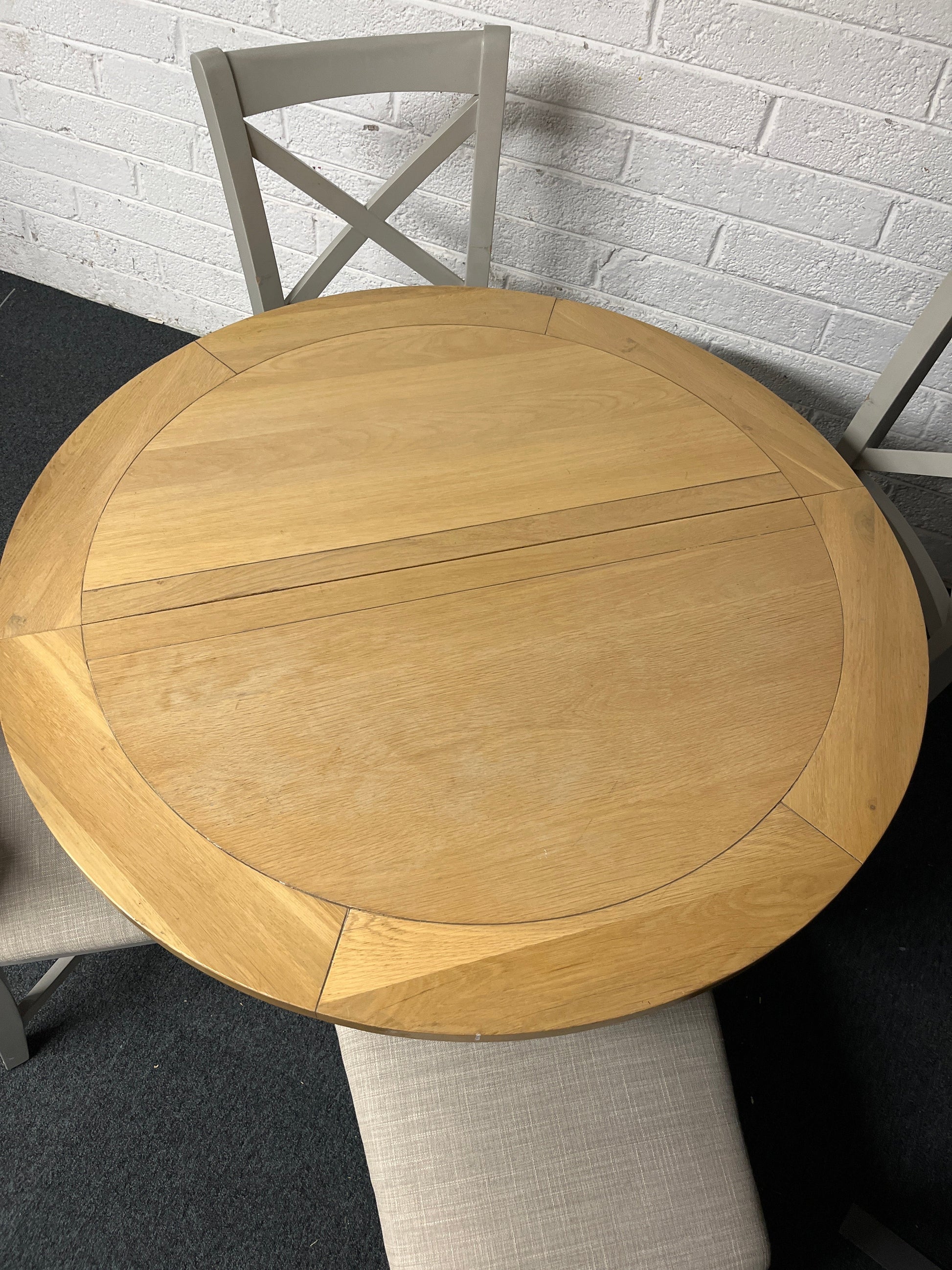 Solid Oak Circular Table with Painted Grey Base & 4 matching chairs 1225