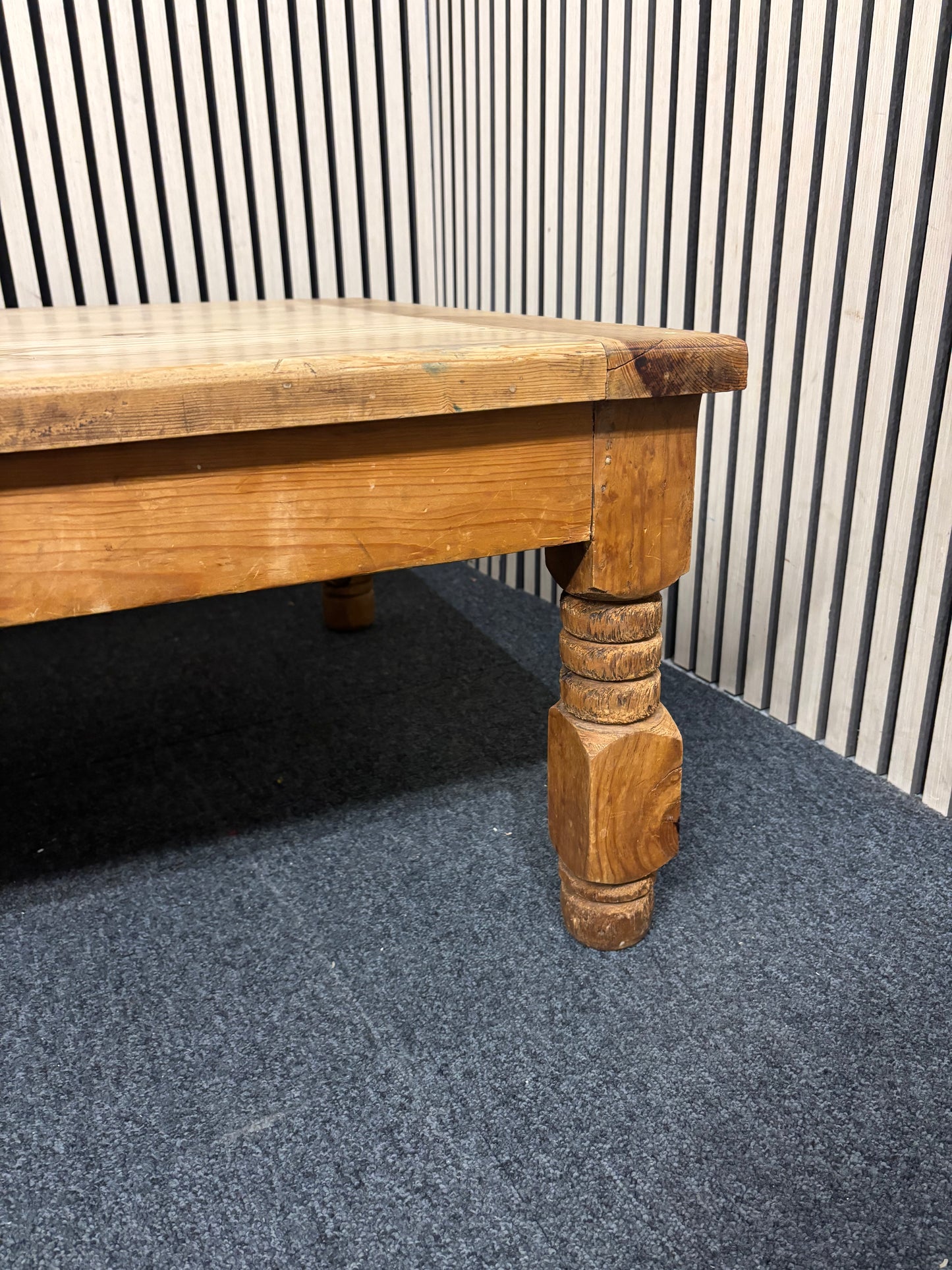 Natural pine low rectangular coffee table (H 41 x W 120 x D 80 cm) 3126