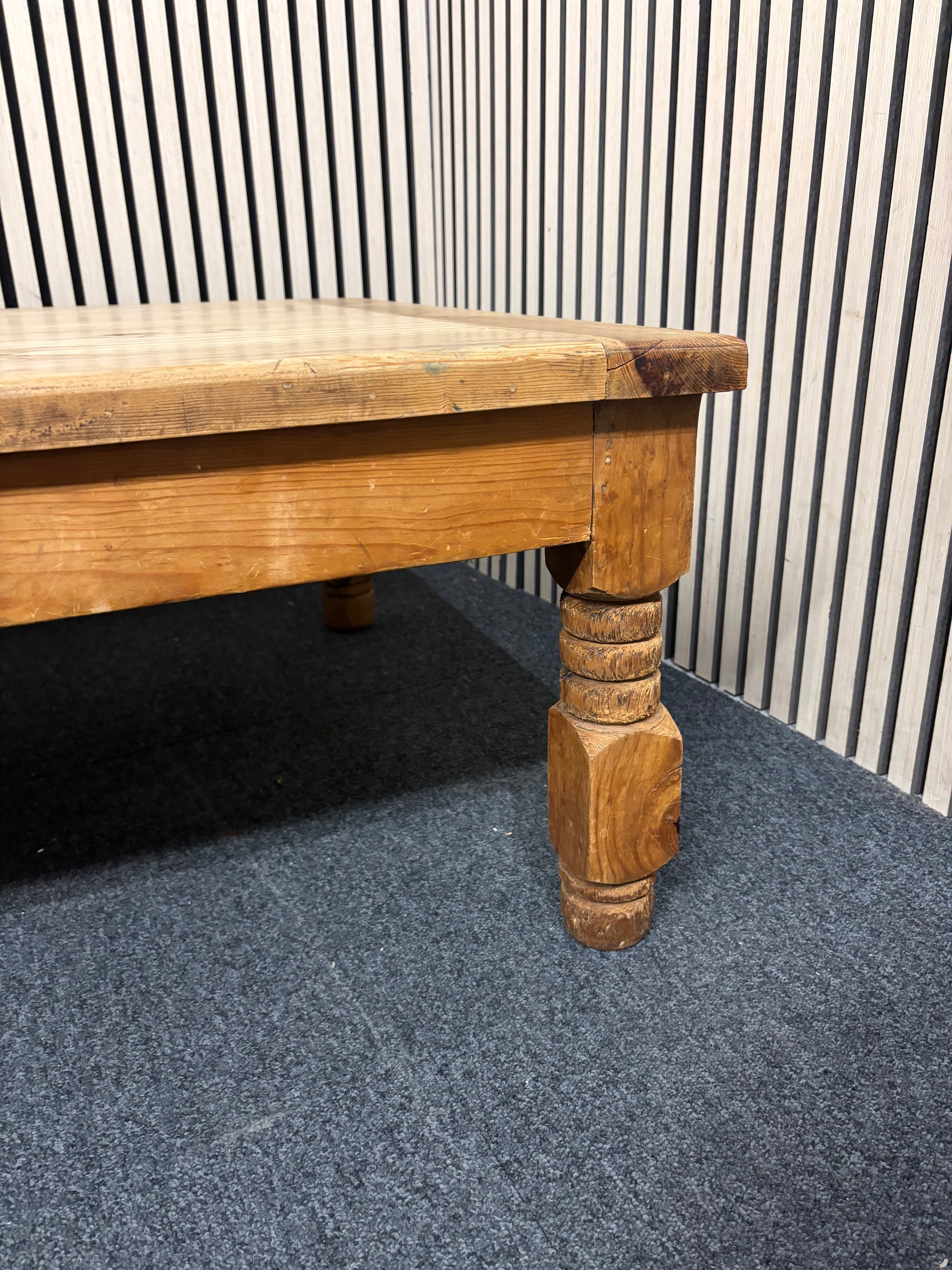 Natural pine low rectangular coffee table (H 41 x W 120 x D 80 cm) 3126