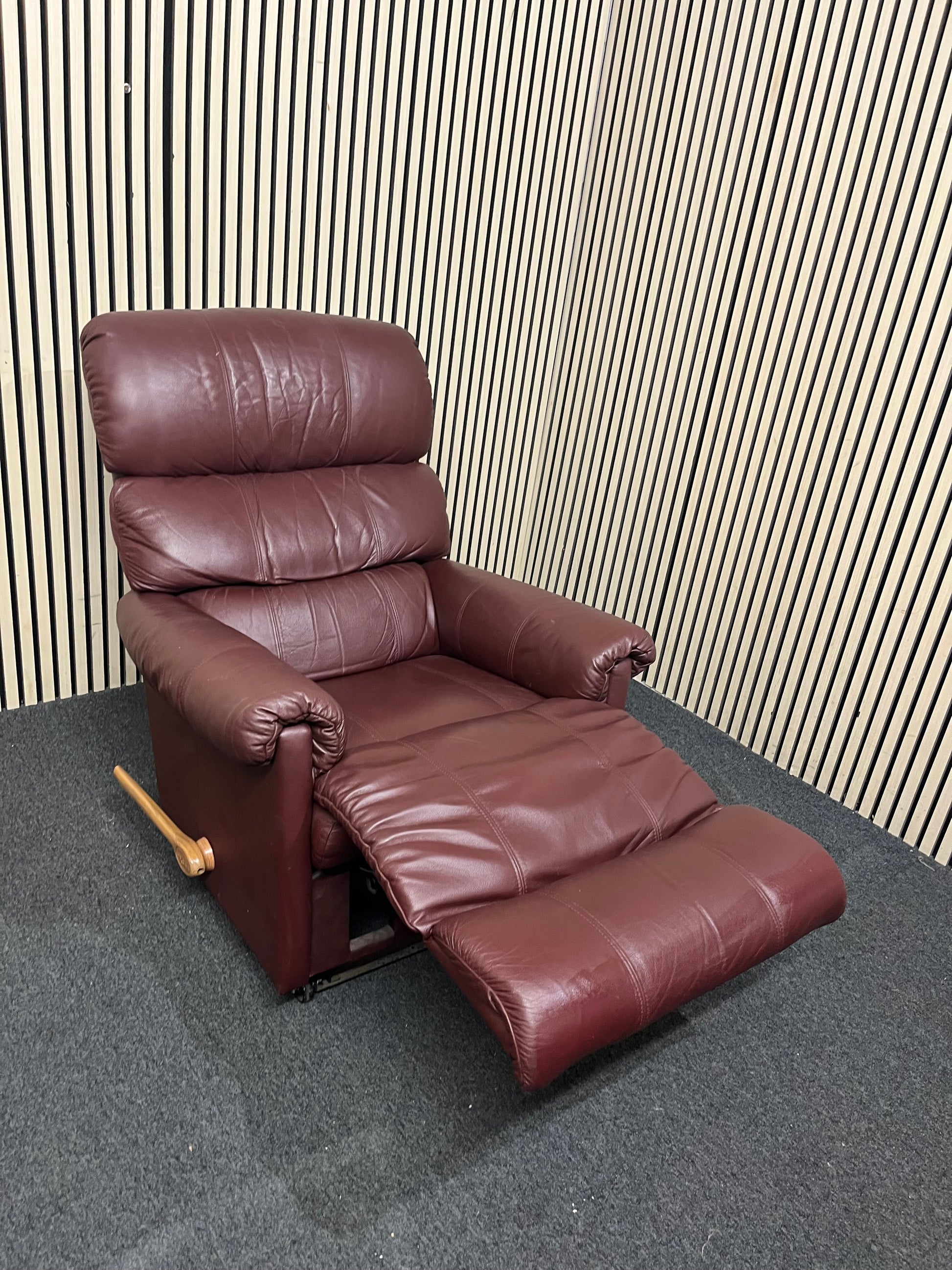 High back brown leather recliner armchair  43719
