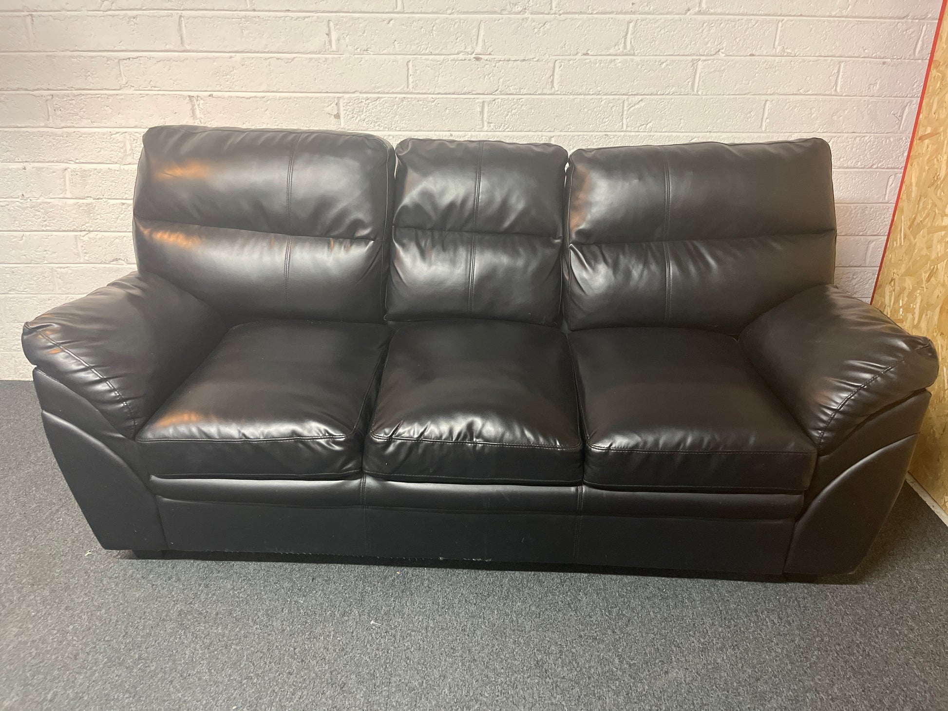 Black PU leatherette 3-seater sofa 1325